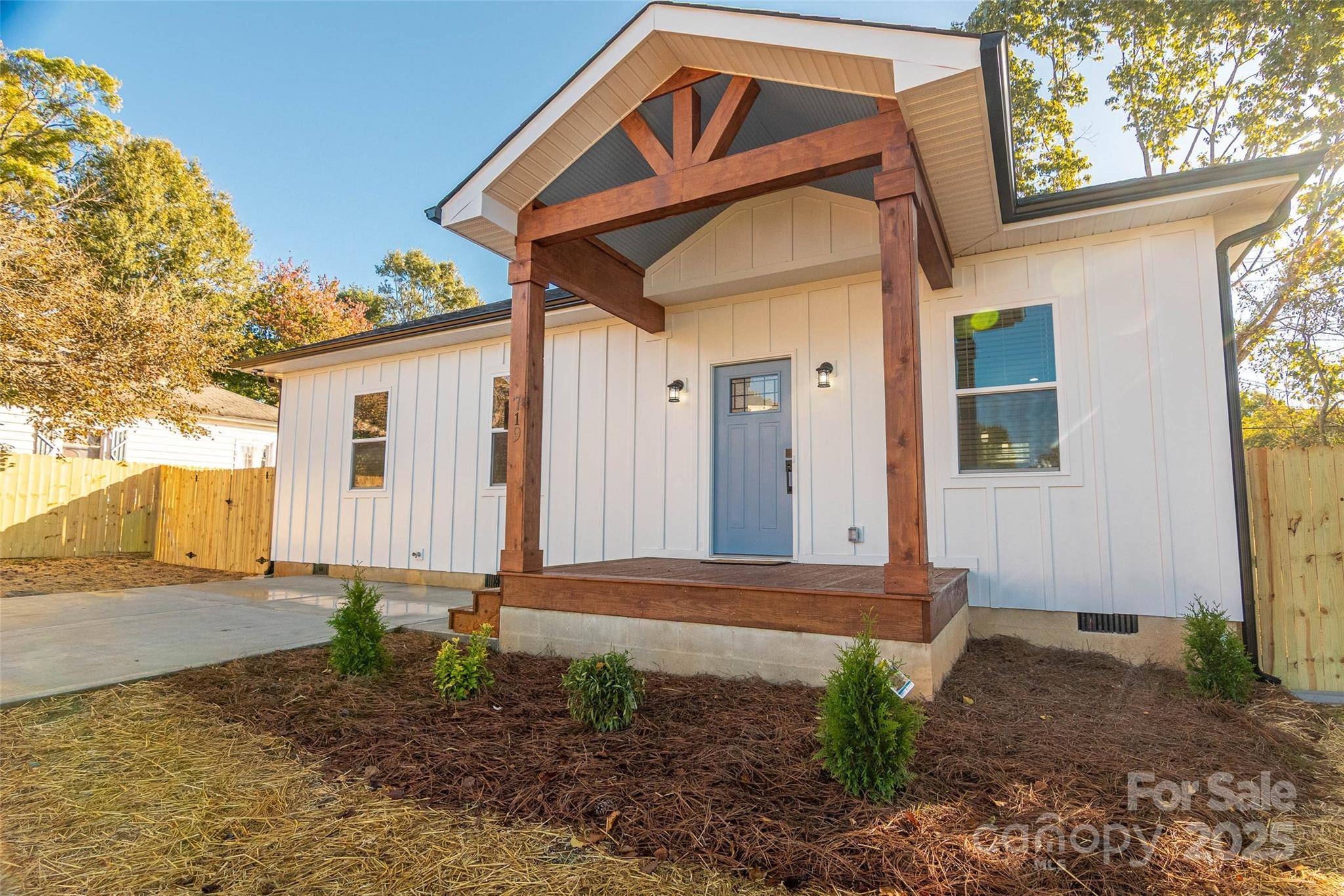 719 Smith ST, Shelby, NC 28150
