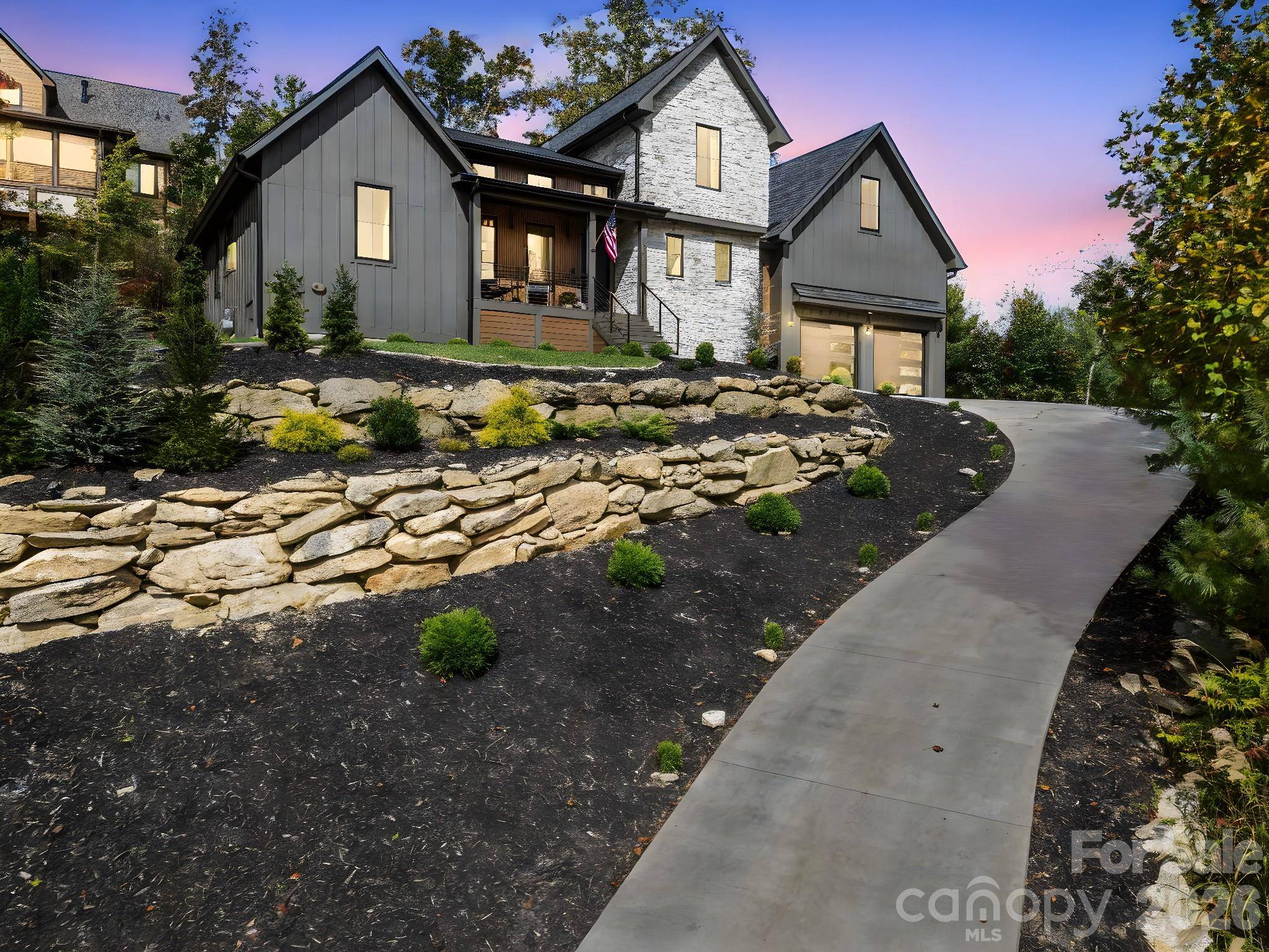 123 Millbrae LOOP, Hendersonville, NC 28791