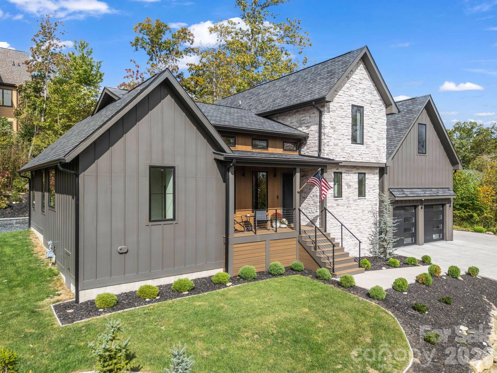 123 Millbrae LOOP, Hendersonville, NC 28791