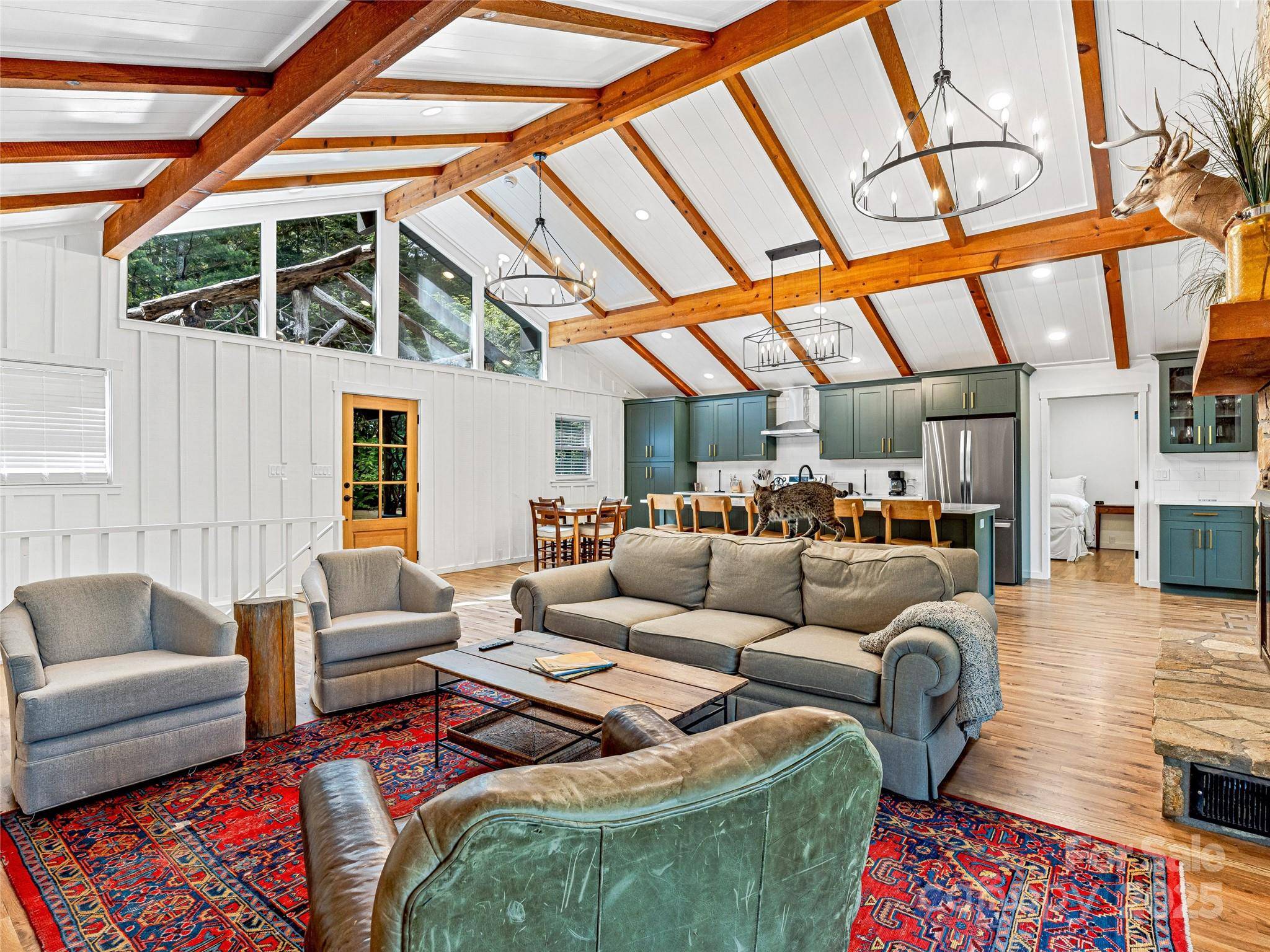 412 Cherokee TRCE, Lake Toxaway, NC 28747