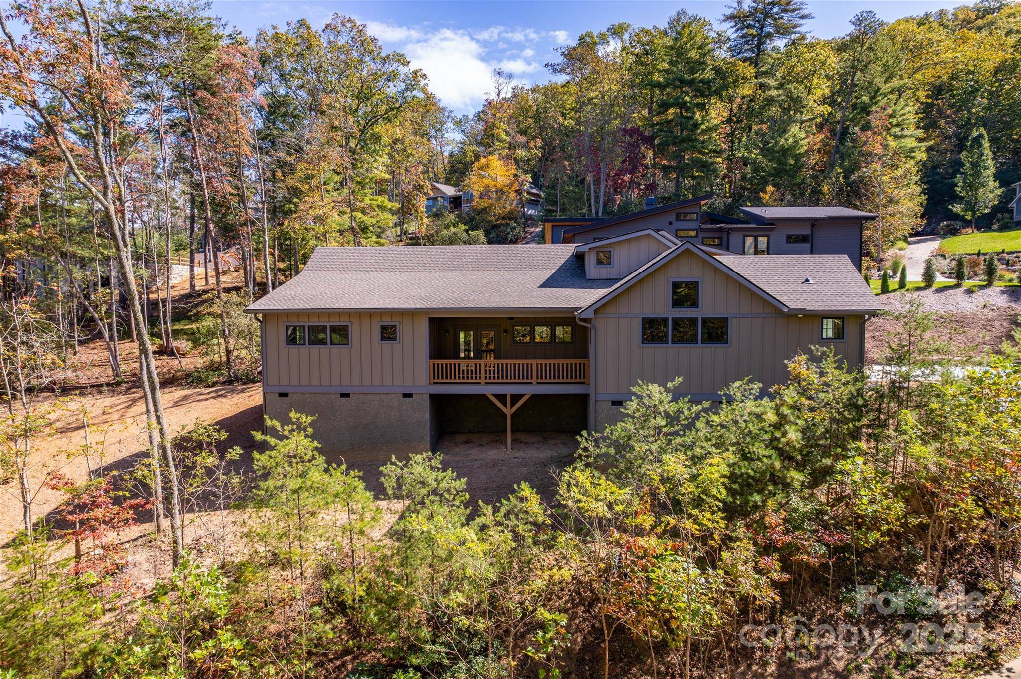 48 Crossings CIR, Fairview, NC 28730