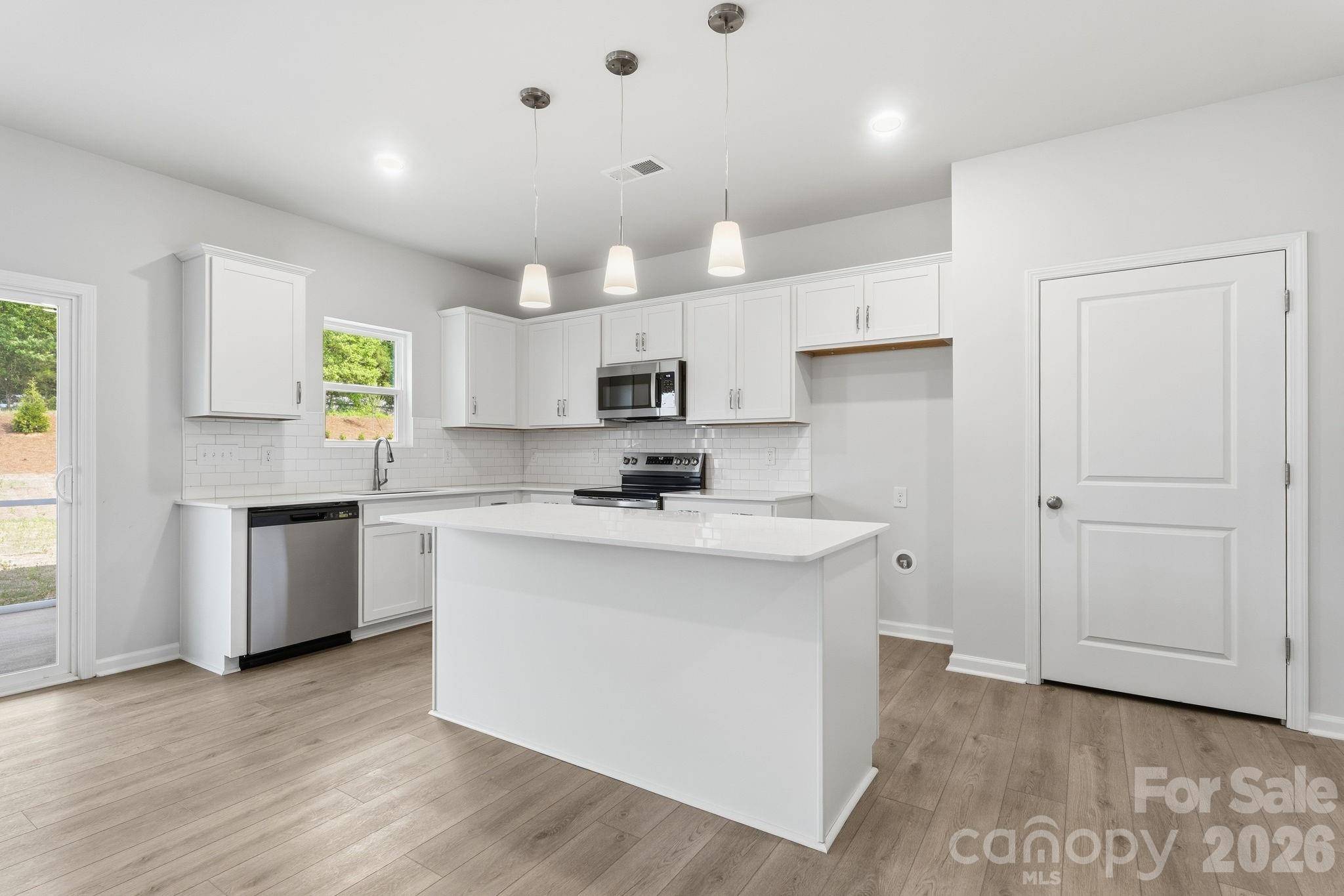 1694 Piper Creek AVE, Newton, NC 28658