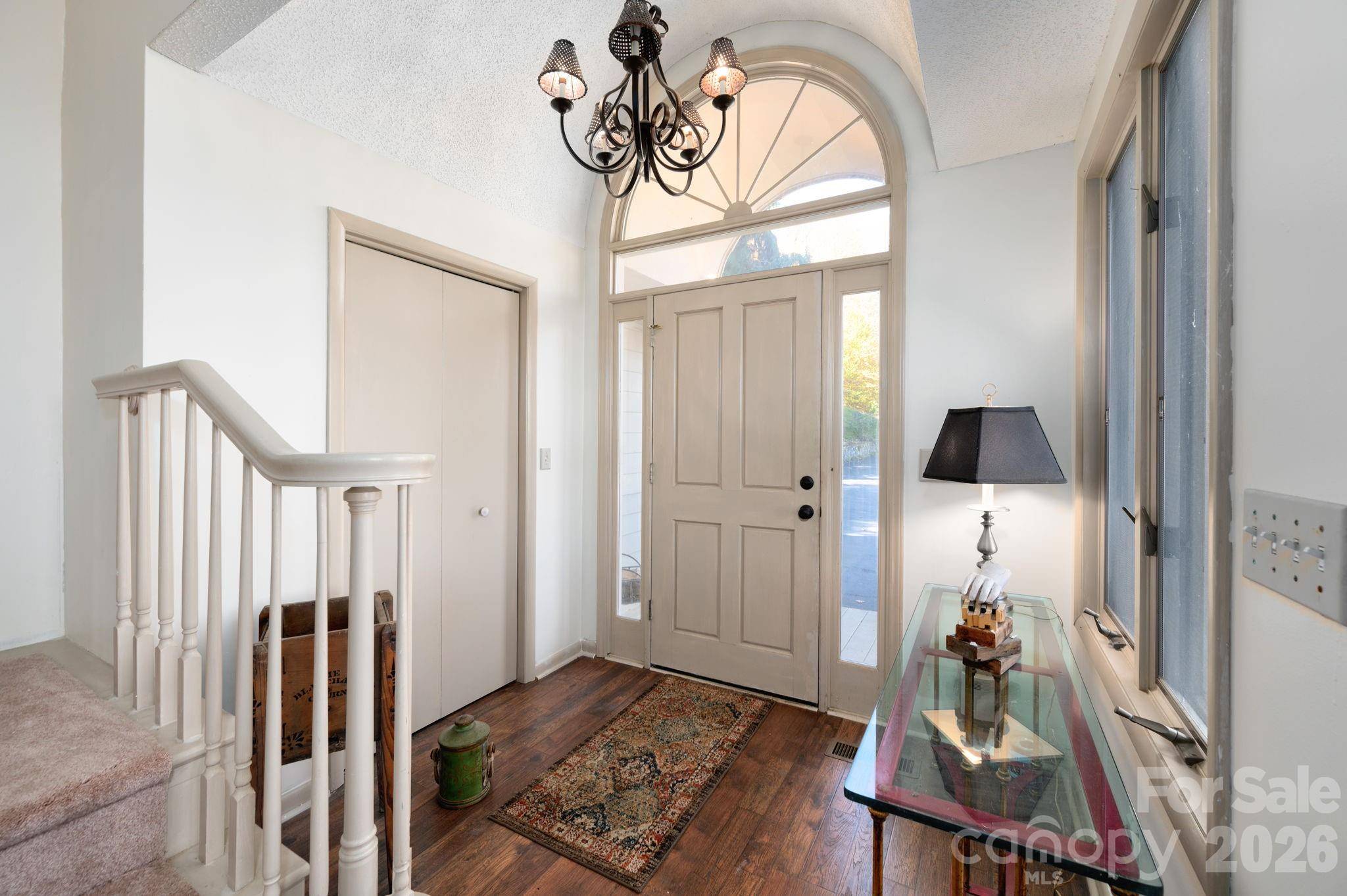 481 Overlook DR, Mars Hill, NC 28754