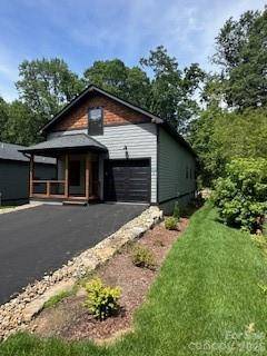 203 2 S Oconeechee AVE, Black Mountain, NC 28711