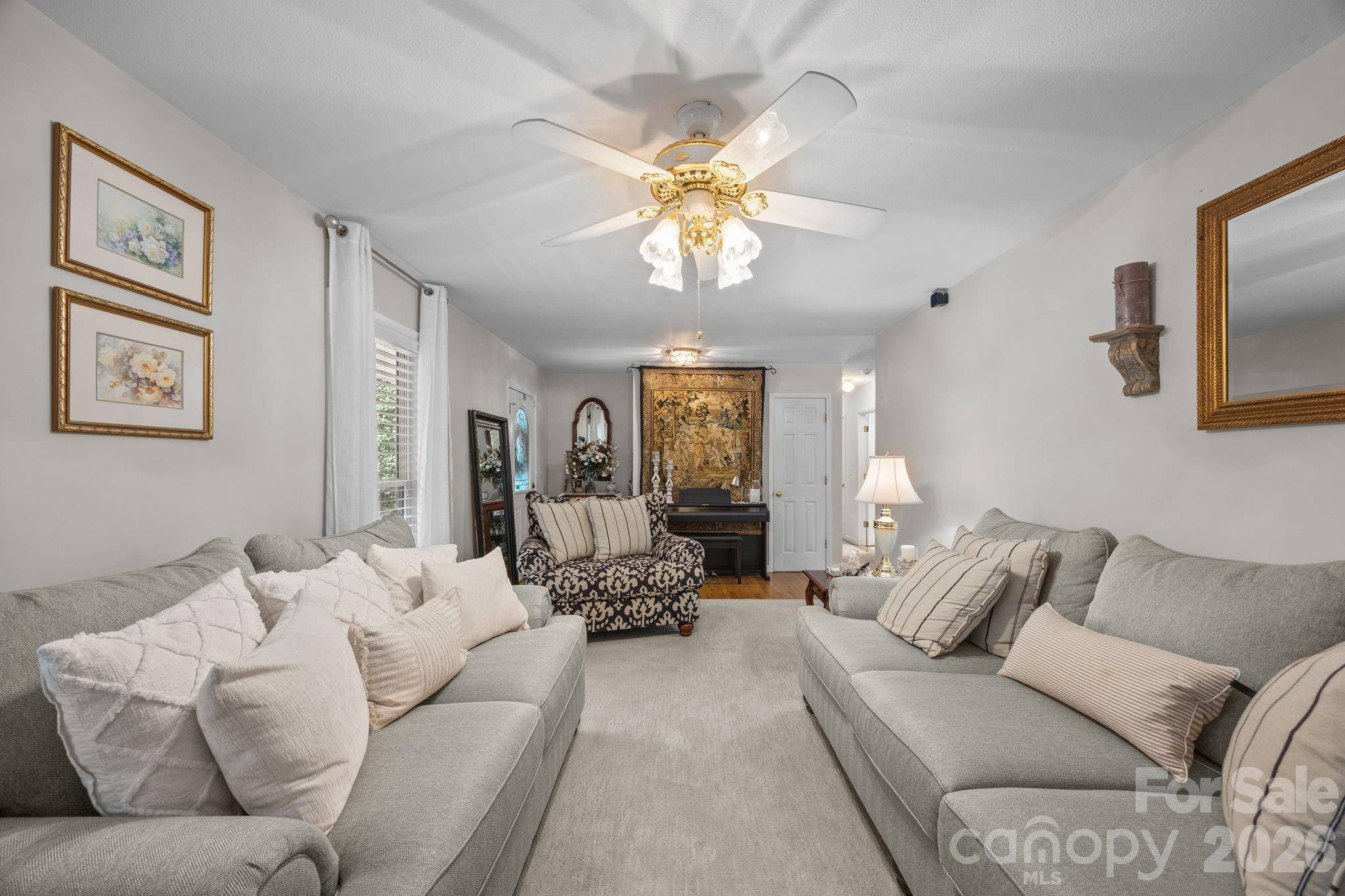 124 Lytle Cove RD, Swannanoa, NC 28778