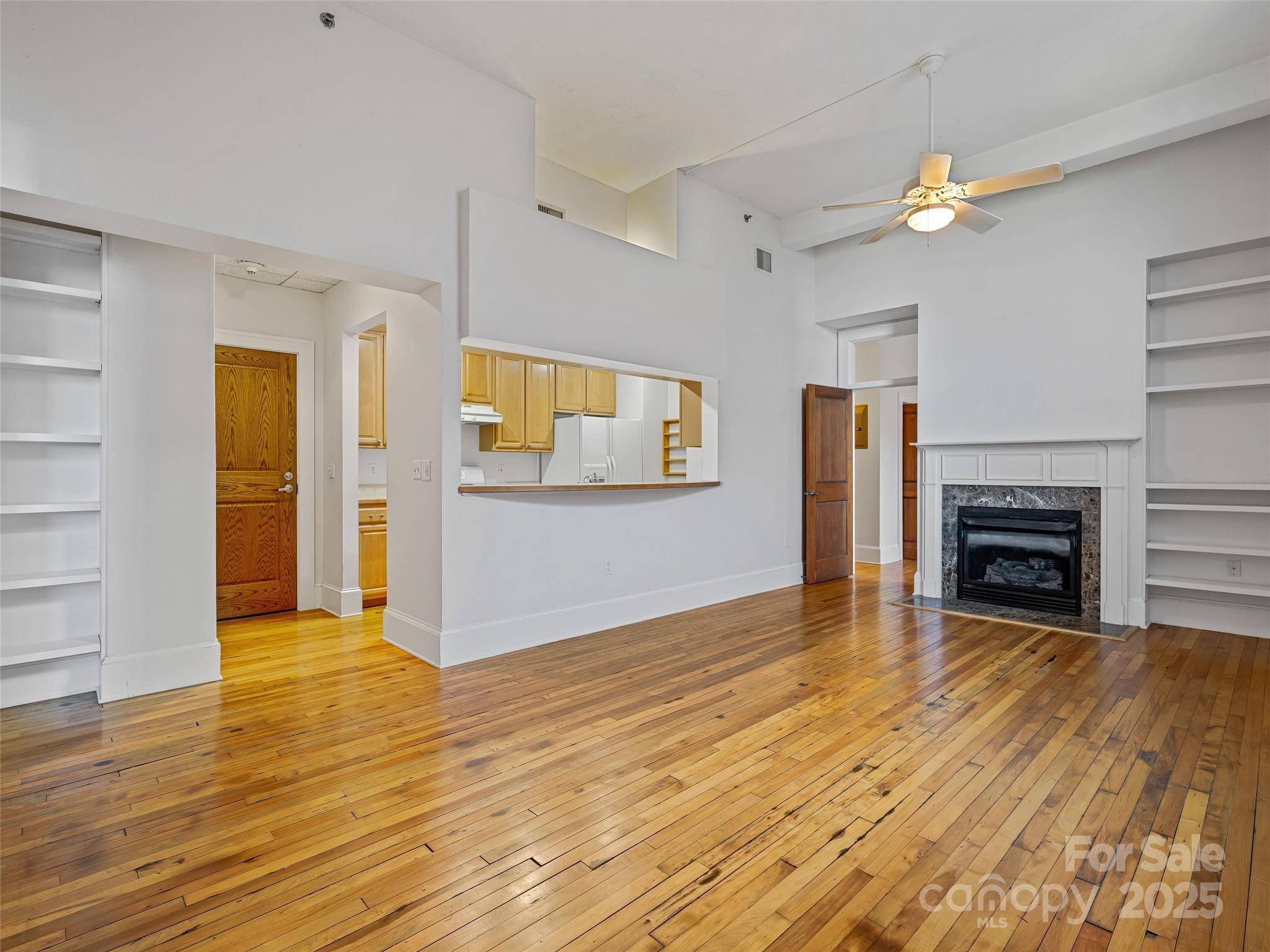 84 W Walnut ST #303, Asheville, NC 28801