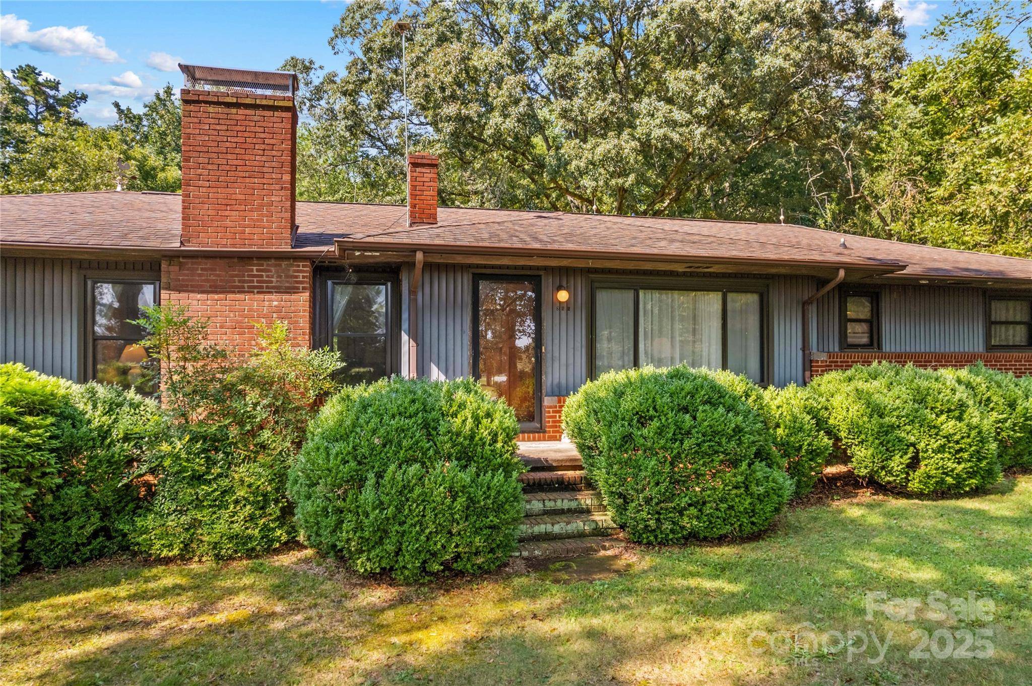 265 Rocky River RD, Mooresville, NC 28115