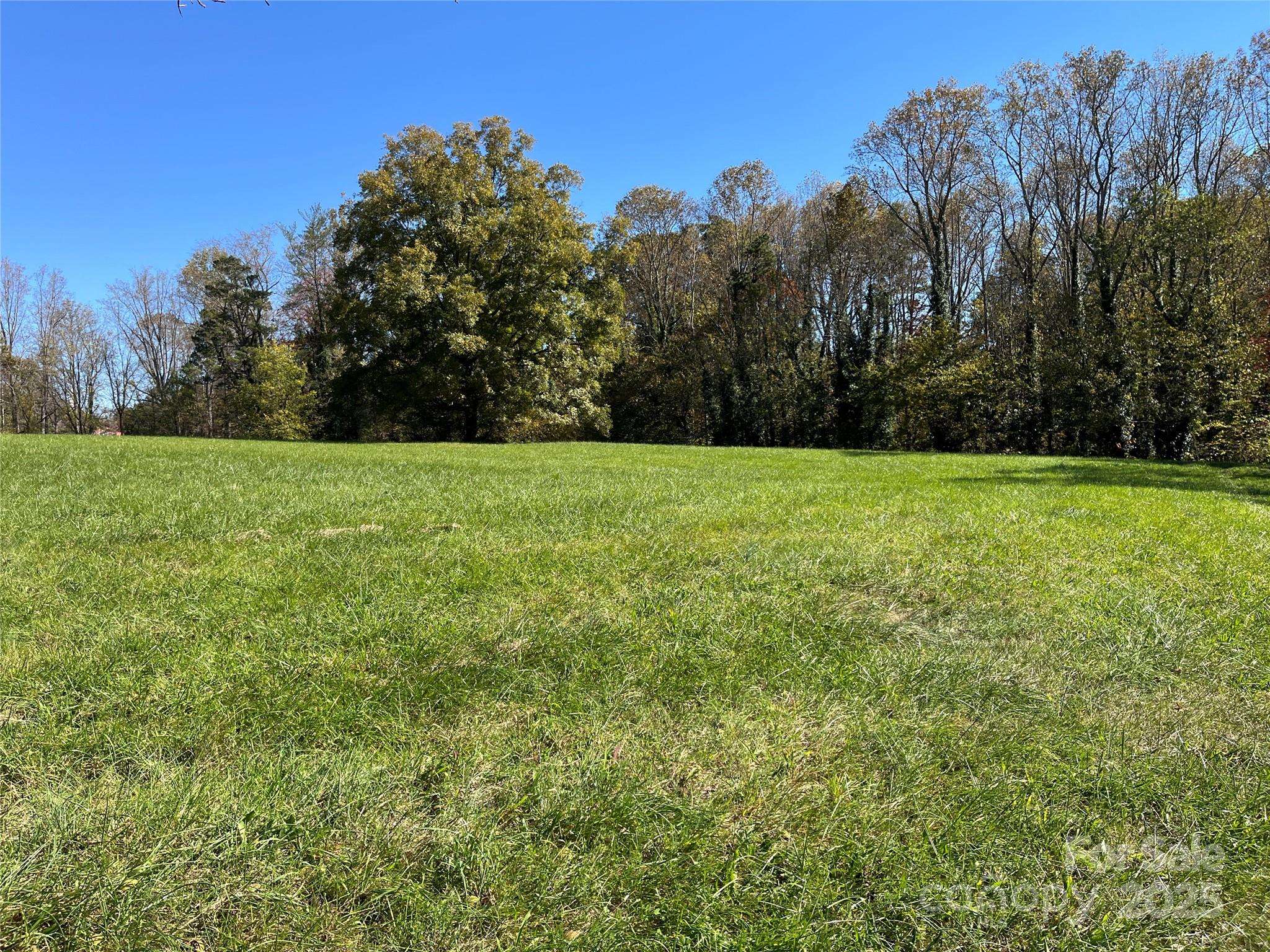 180 Holbrook RD, Candler, NC 28715