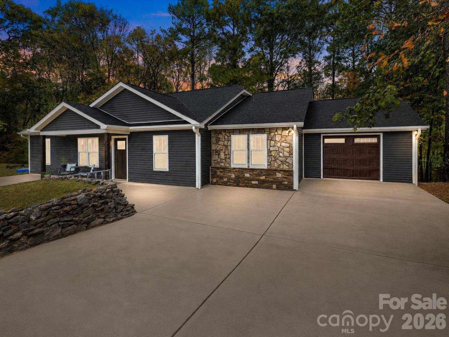 996 Cornelius RD, Mooresville, NC 28117