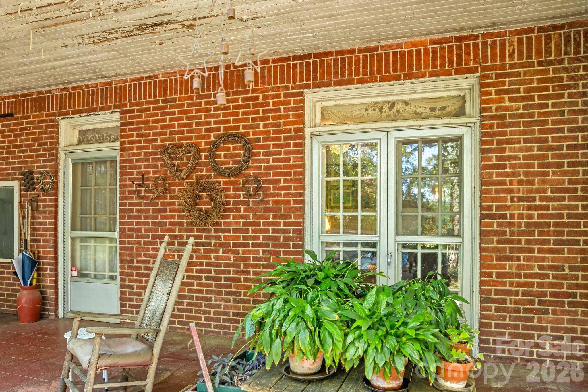 414 Beaucatcher RD, Asheville, NC 28805
