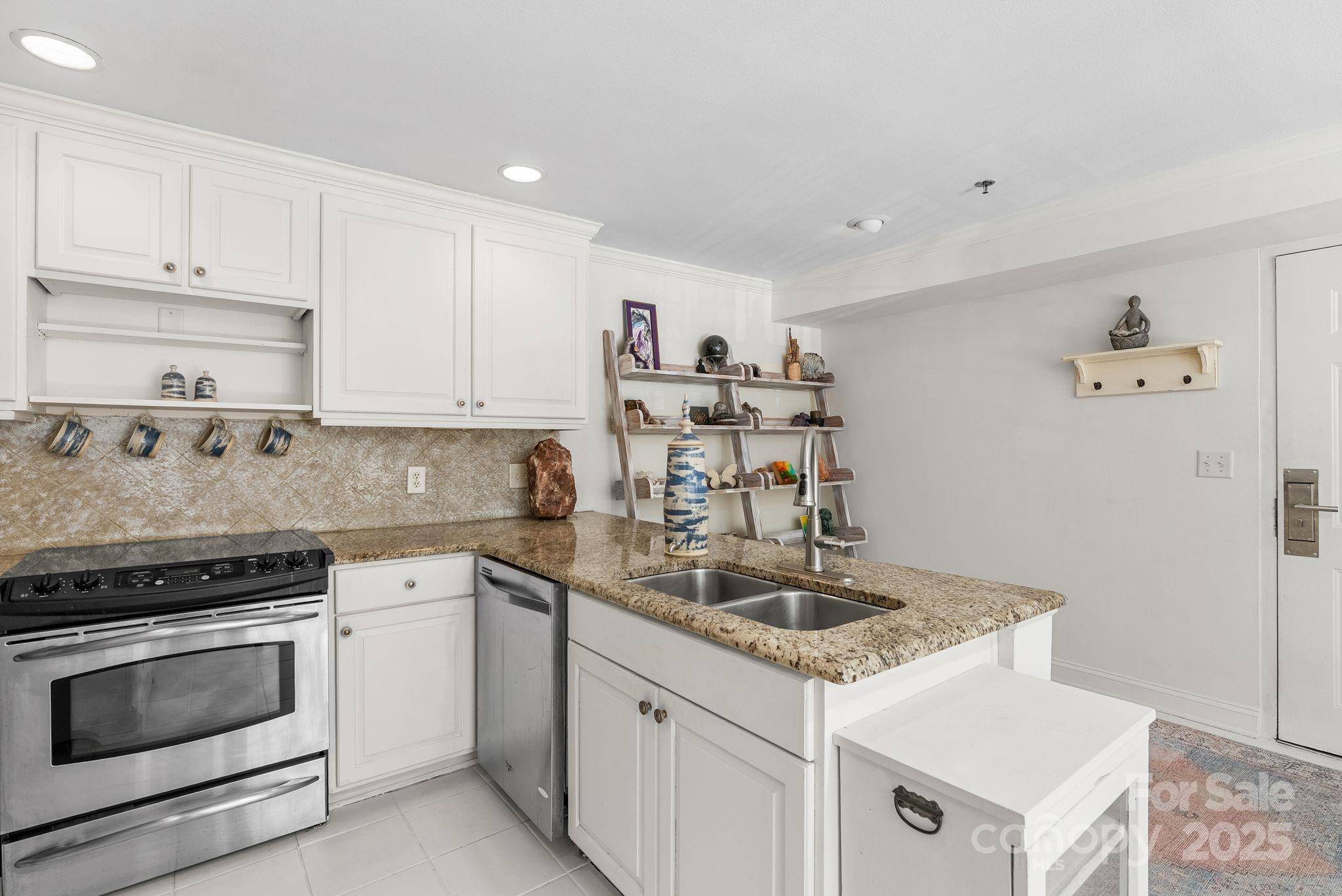 429 Bowling Park RD, Asheville, NC 28803