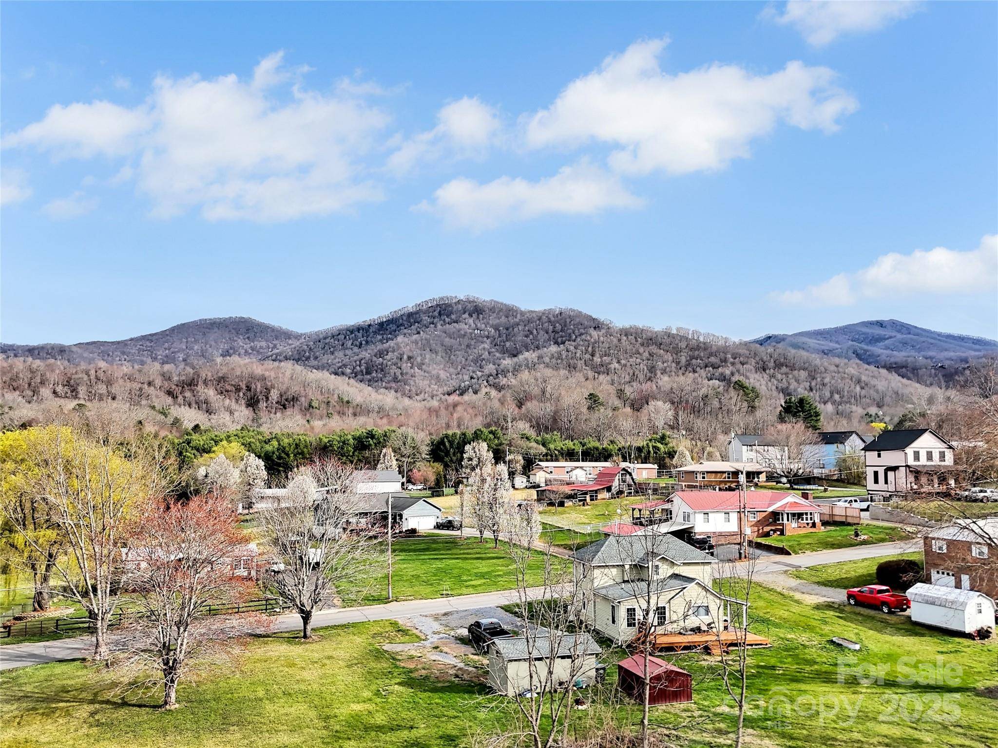 00 Oakdale RD #2, Waynesville, NC 28786