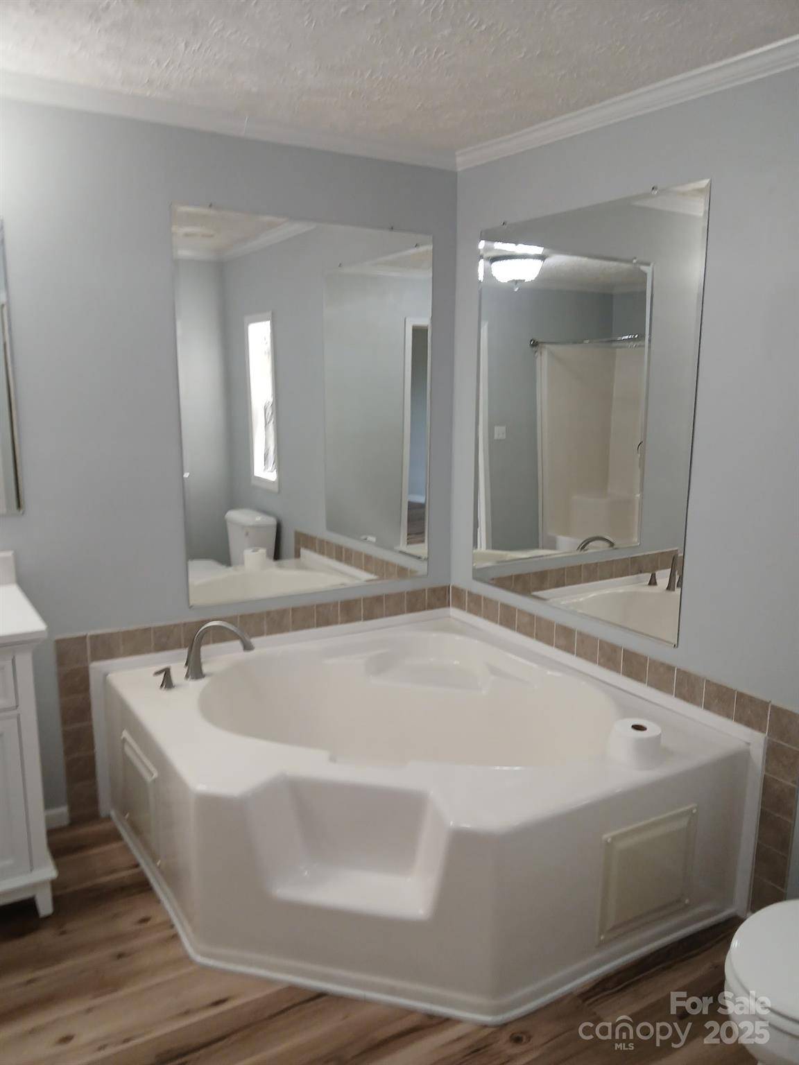 218 Muldoon LN, Clover, SC 29710