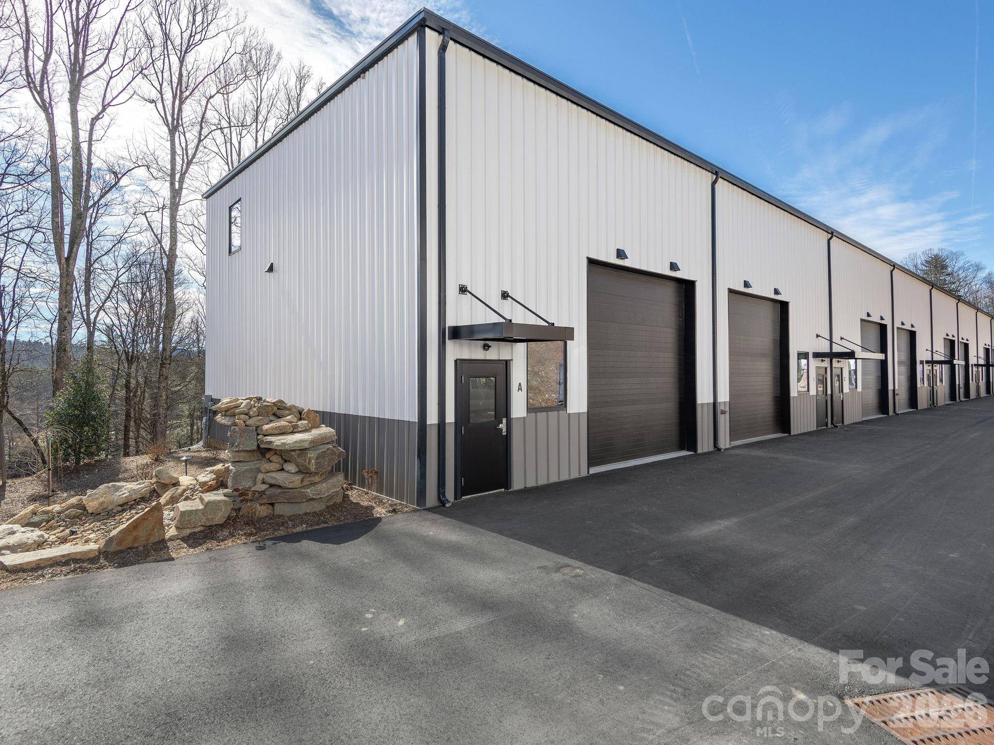 65 Speed WAY #4A, Lake Toxaway, NC 28747