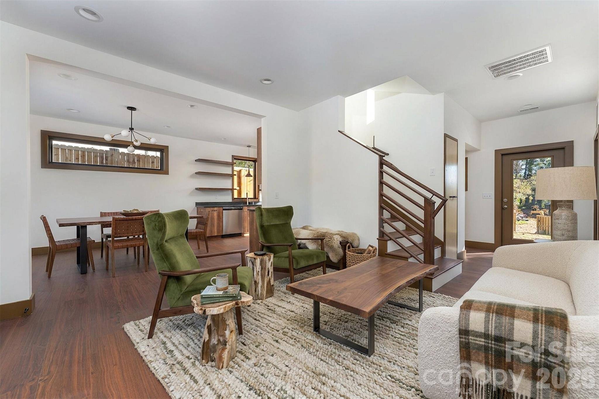 119 N Bear Creek RD, Asheville, NC 28806