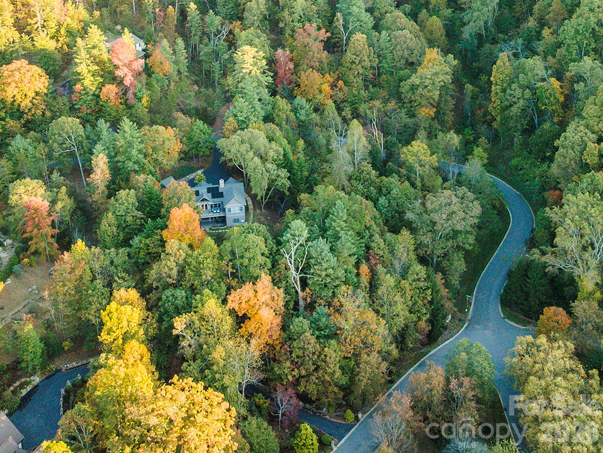 510 Sweetspire RDG, Asheville, NC 28804