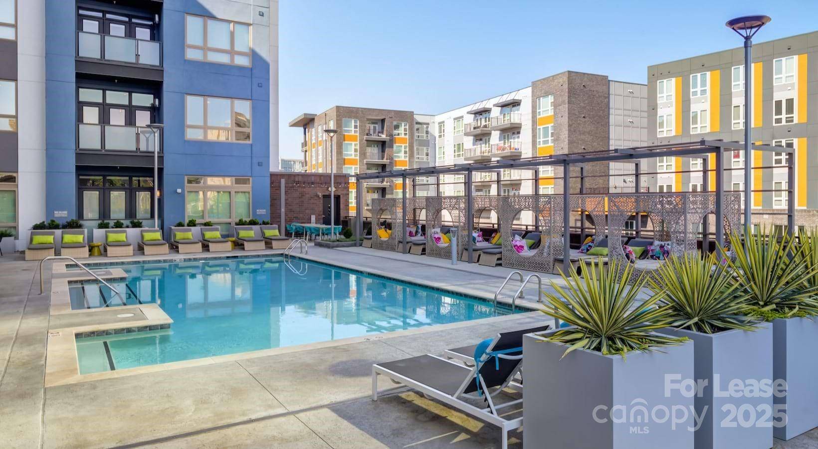 650 E Brooklyn Village AVE #A4, Charlotte, NC 28202