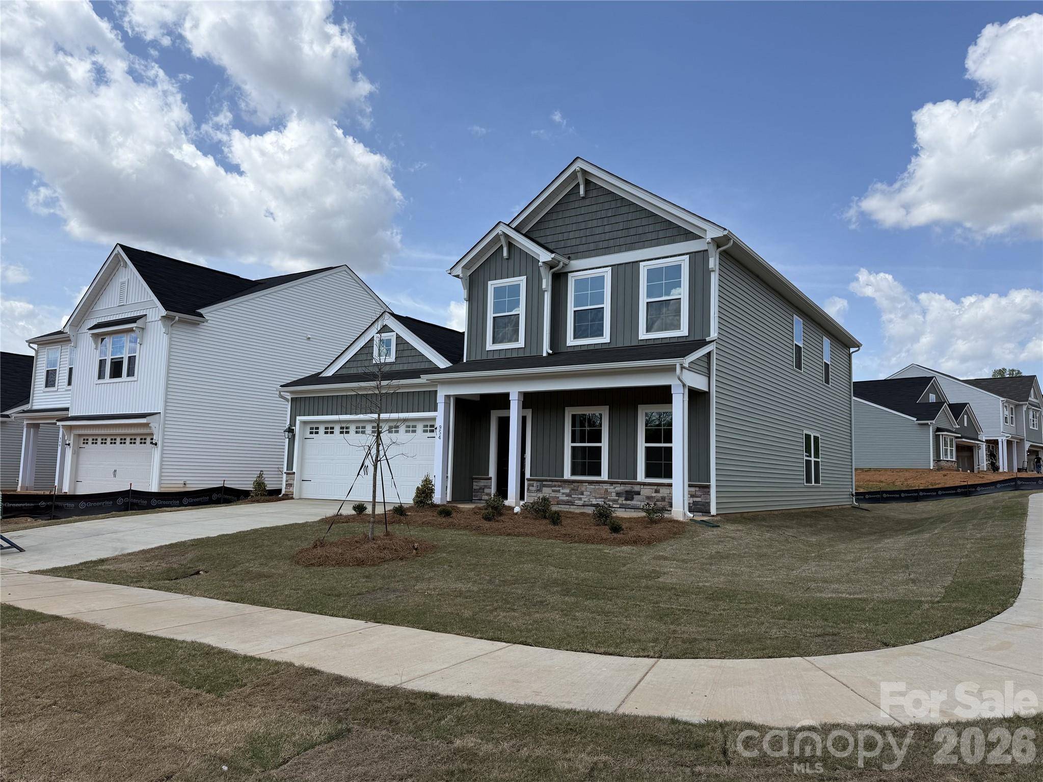 954 Leyna CT, Newton, NC 28658