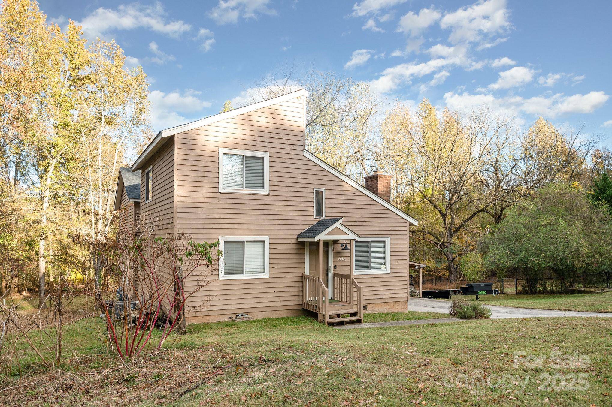 6013 Tall Tree LN, Harrisburg, NC 28075