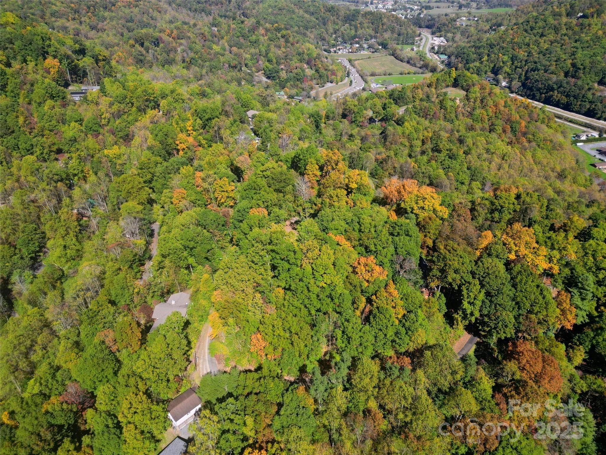 534 Cicada DR, Maggie Valley, NC 28751