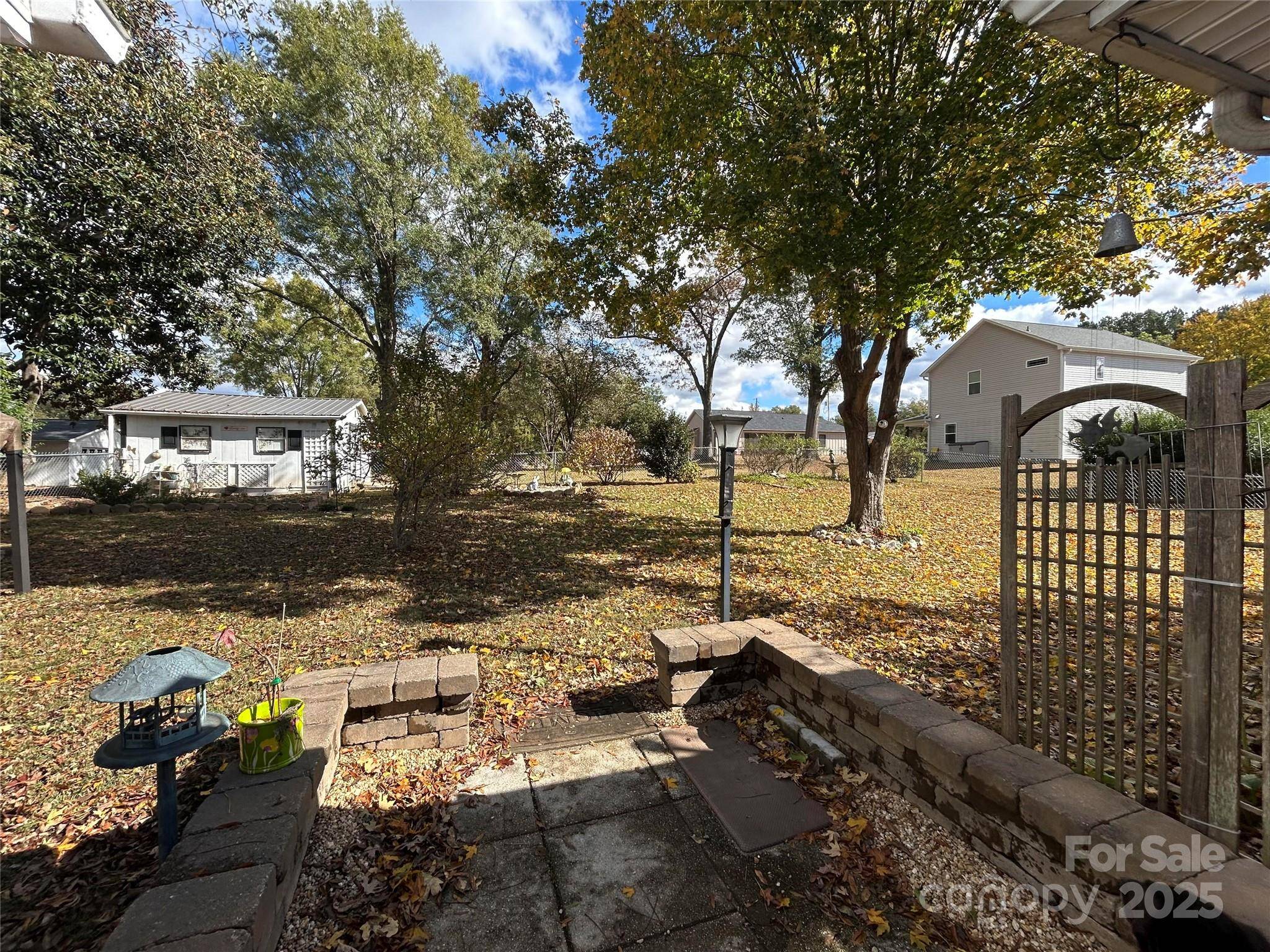 614 Smith ST, Albemarle, NC 28001