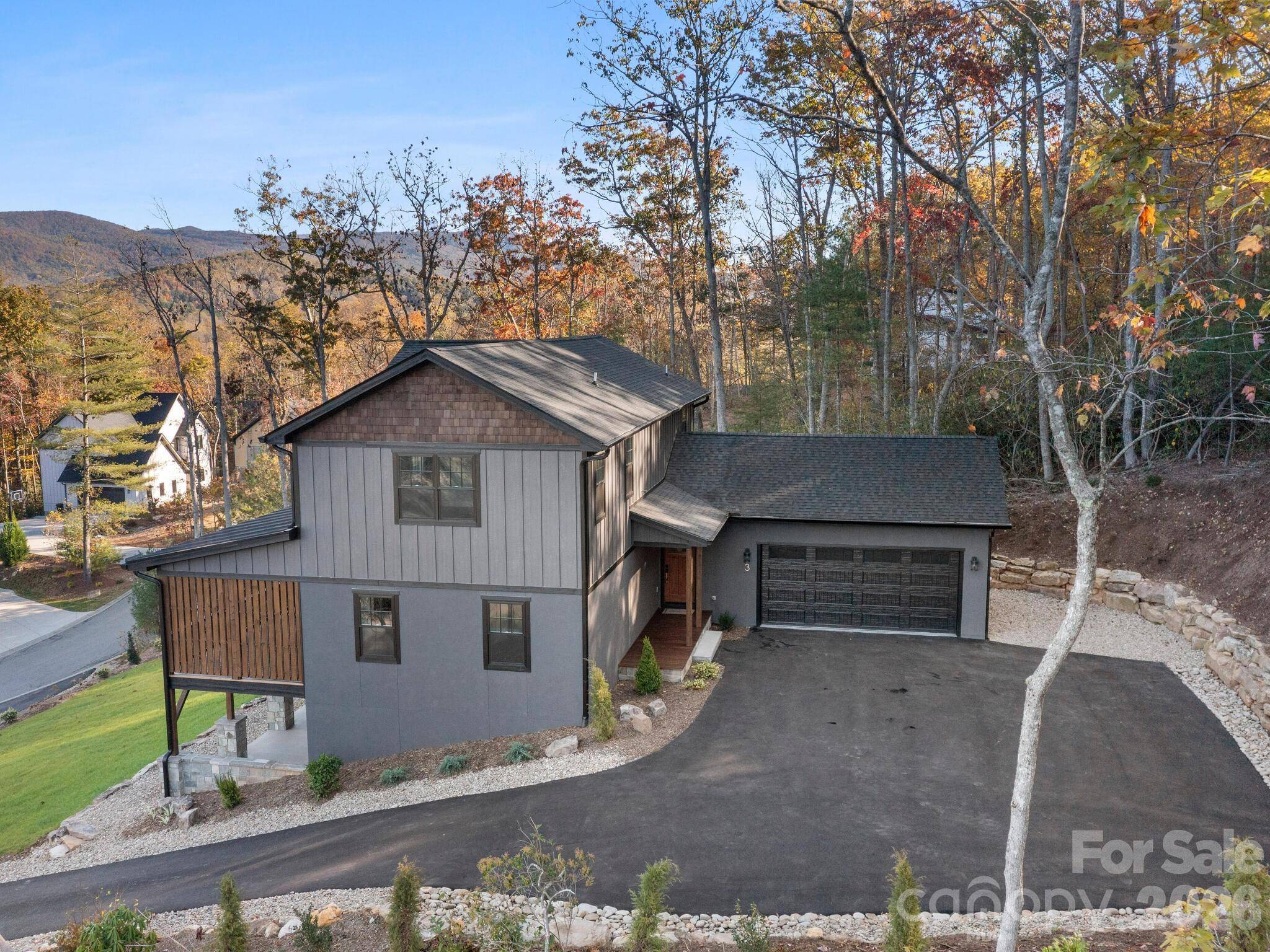 3 Erin Glen CT, Fairview, NC 28730