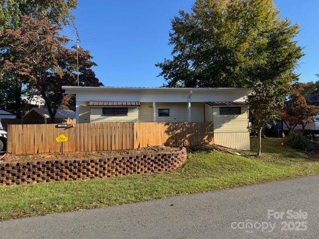 314 Lake Tillery TRL #74/75E, Mount Gilead, NC 27306