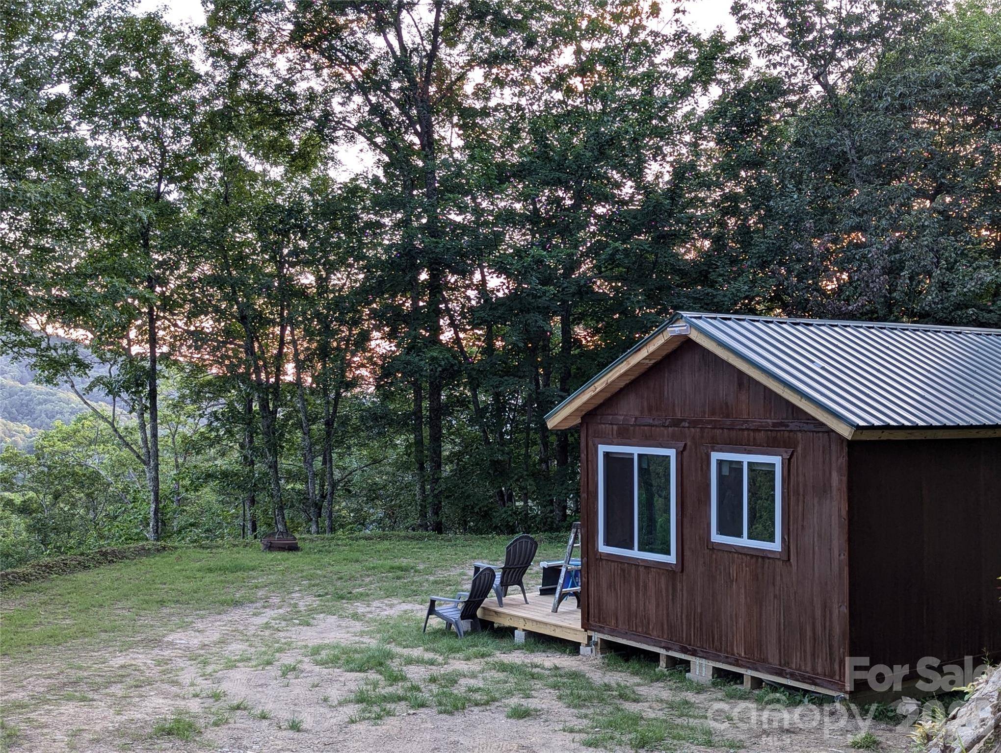 241 Bloom TRL, Sylva, NC 28779