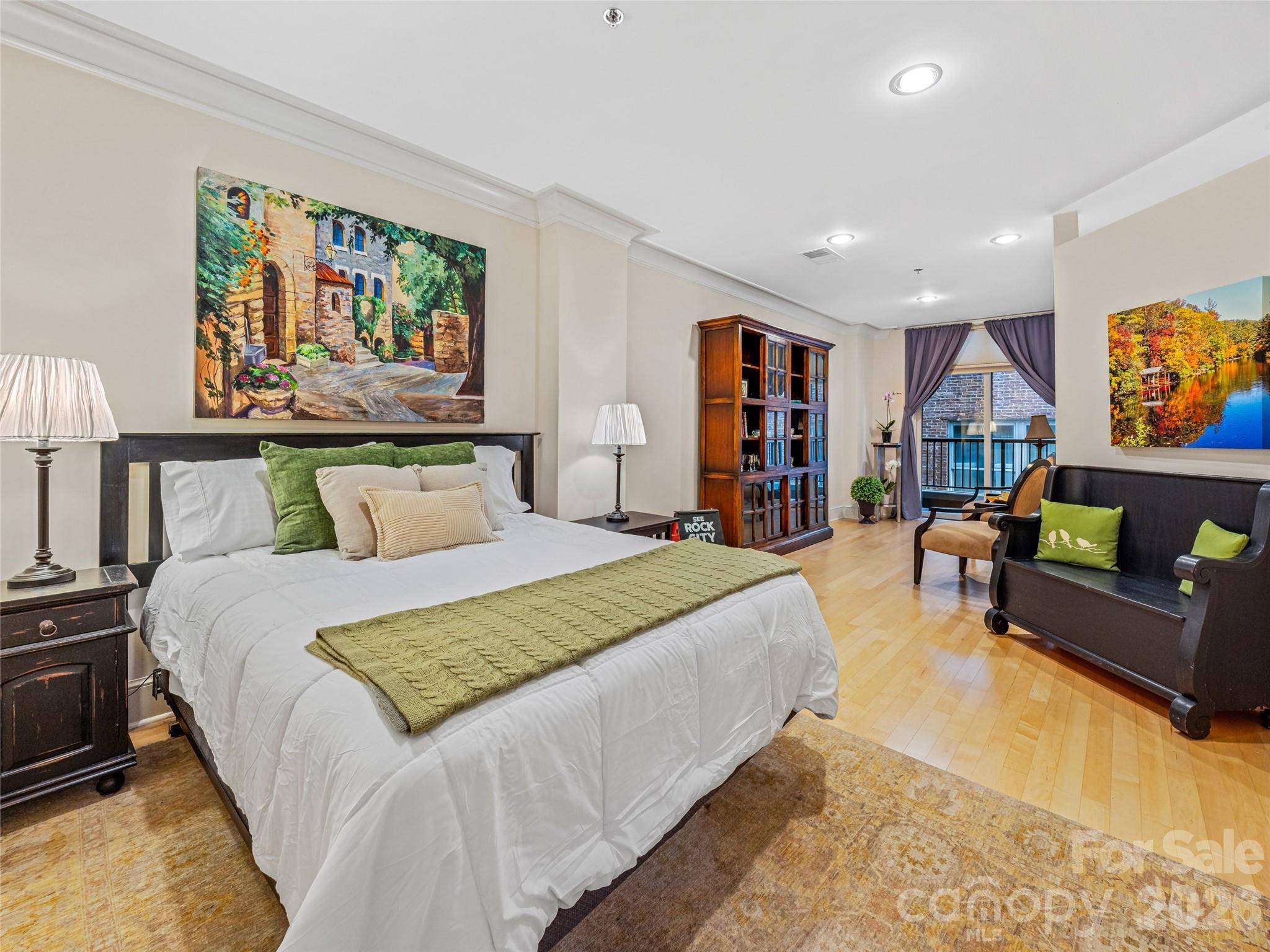 21 Battery Park AVE #308, Asheville, NC 28801