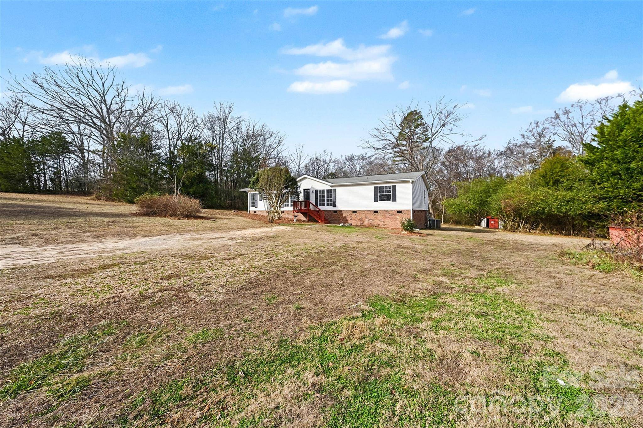 137 Cedar Grove RD, Clover, SC 29710