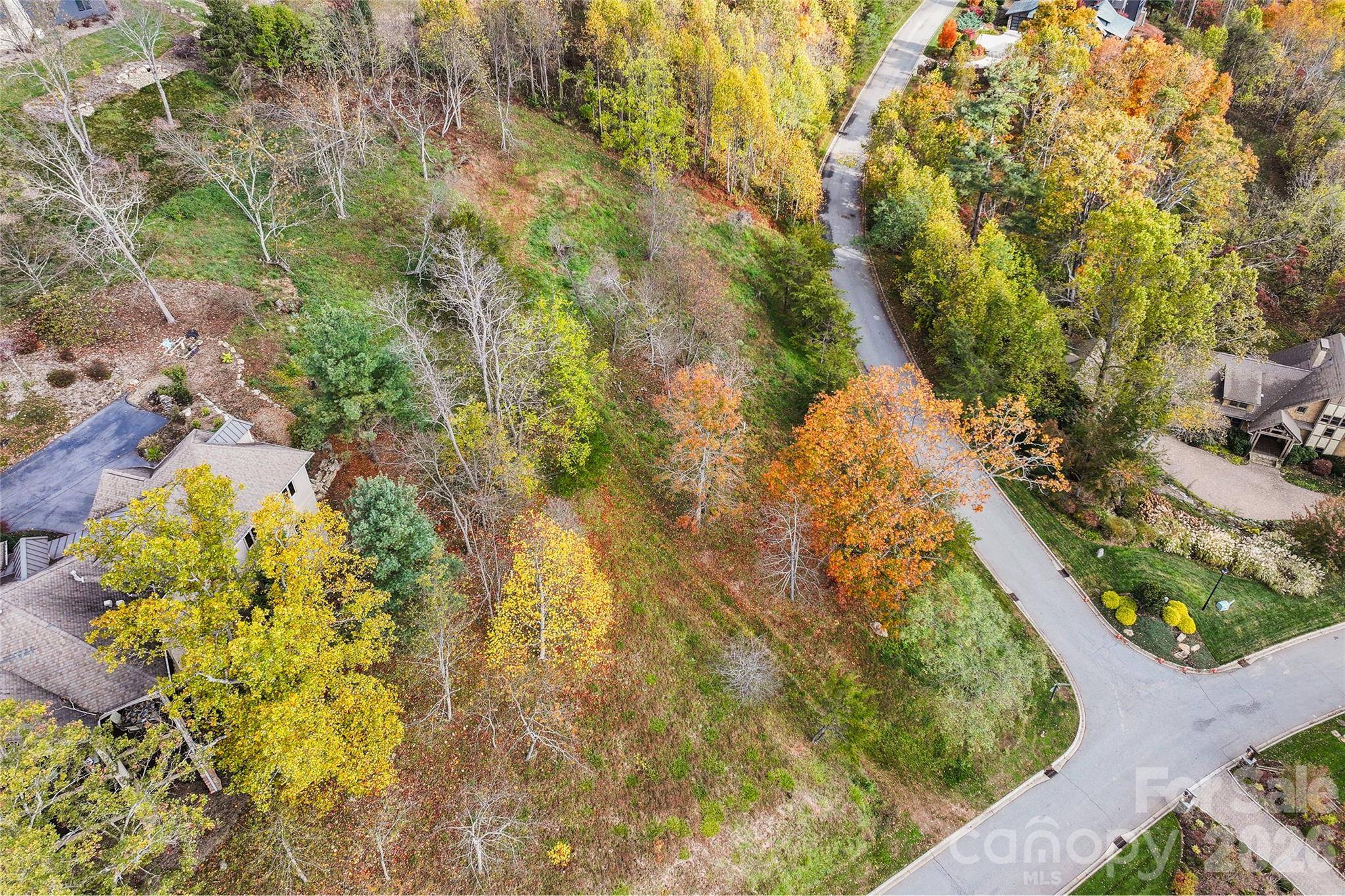 43 Summit Tower CIR, Asheville, NC 28804