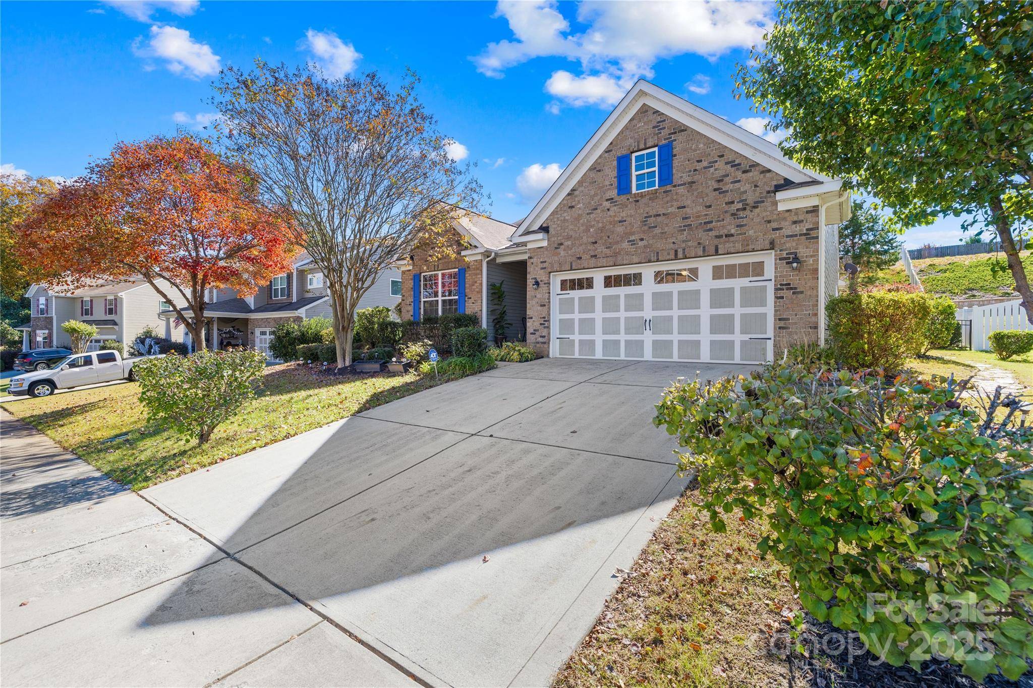 137 Chertsey DR, Mooresville, NC 28115