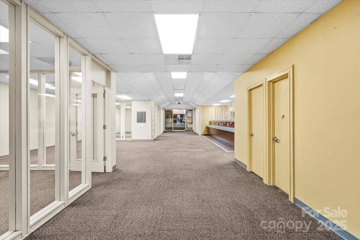 704 N Cannon BLVD, Kannapolis, NC 28083