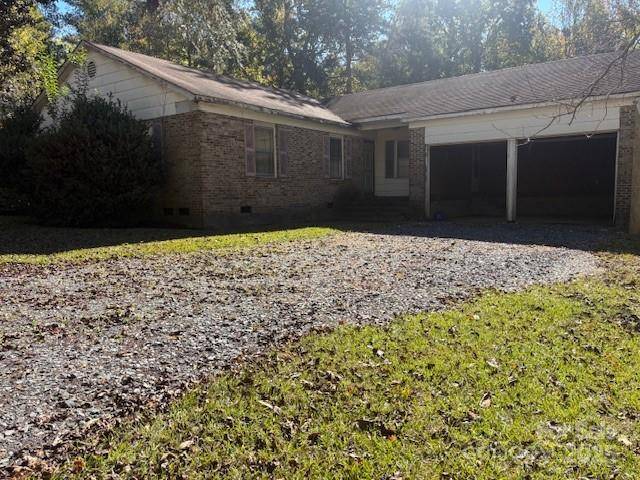 1728 Nc 109 HWY N, Wadesboro, NC 28170