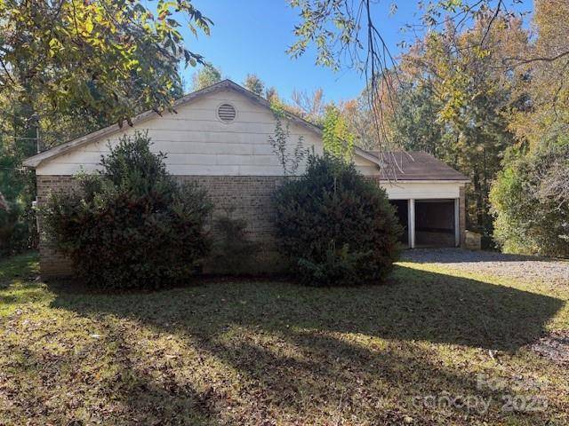 1728 Nc 109 HWY N, Wadesboro, NC 28170