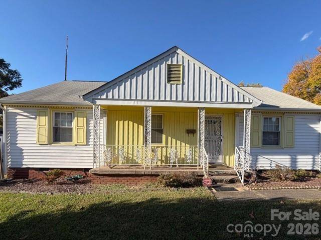2126 Syracuse DR, Charlotte, NC 28216