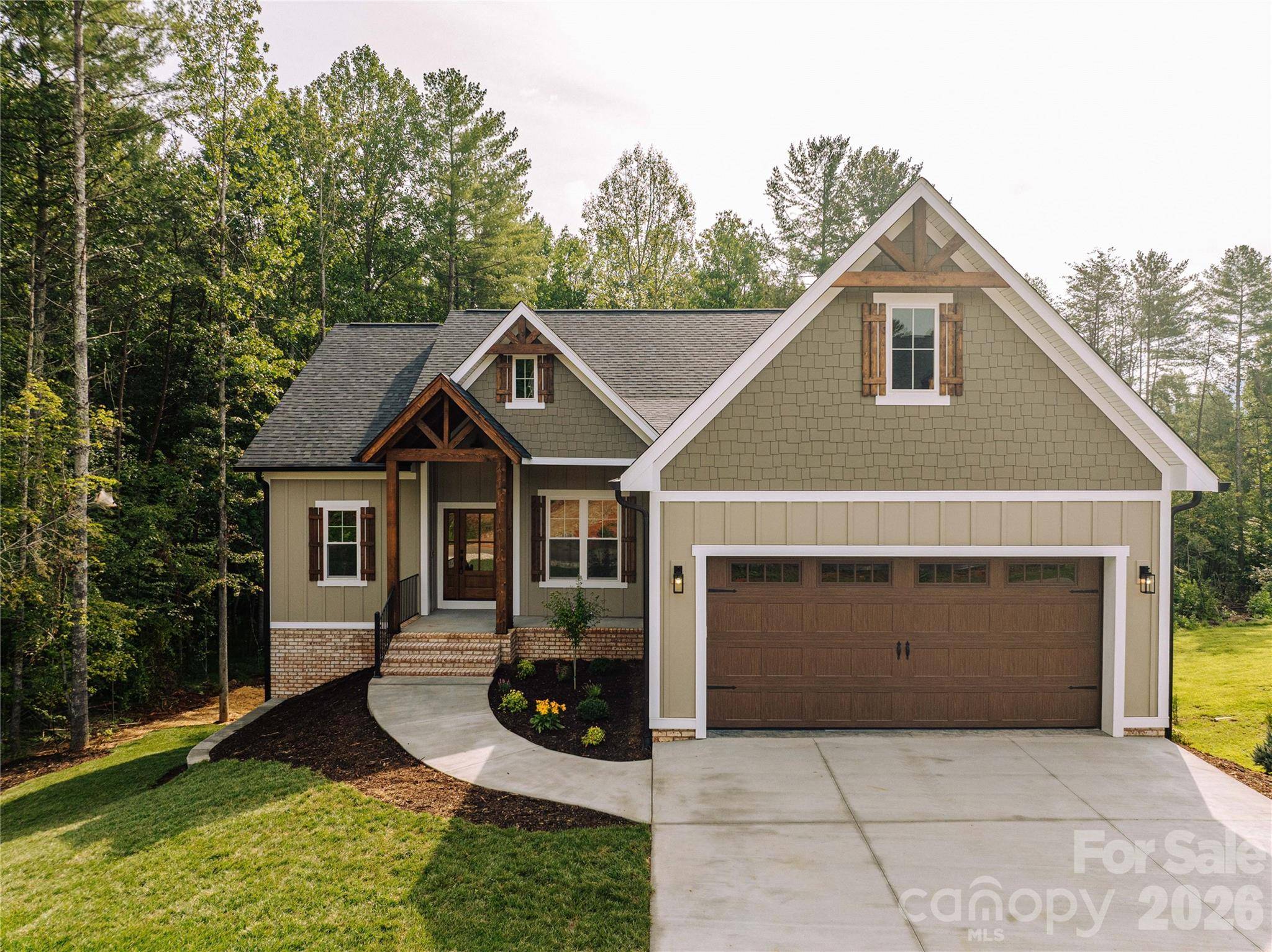 2031 Piper Ridge DR, Lenoir, NC 28645