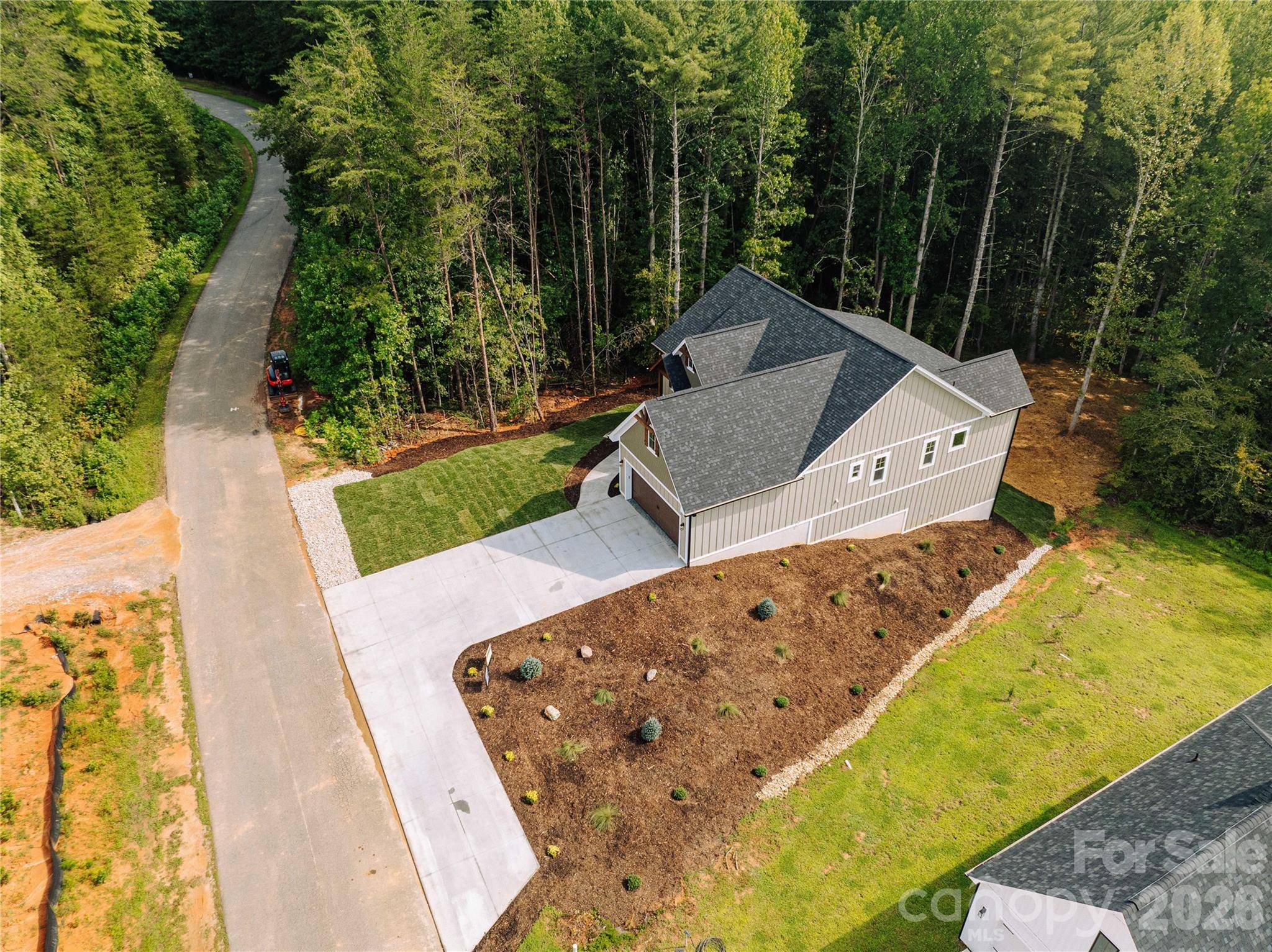 2031 Piper Ridge DR, Lenoir, NC 28645