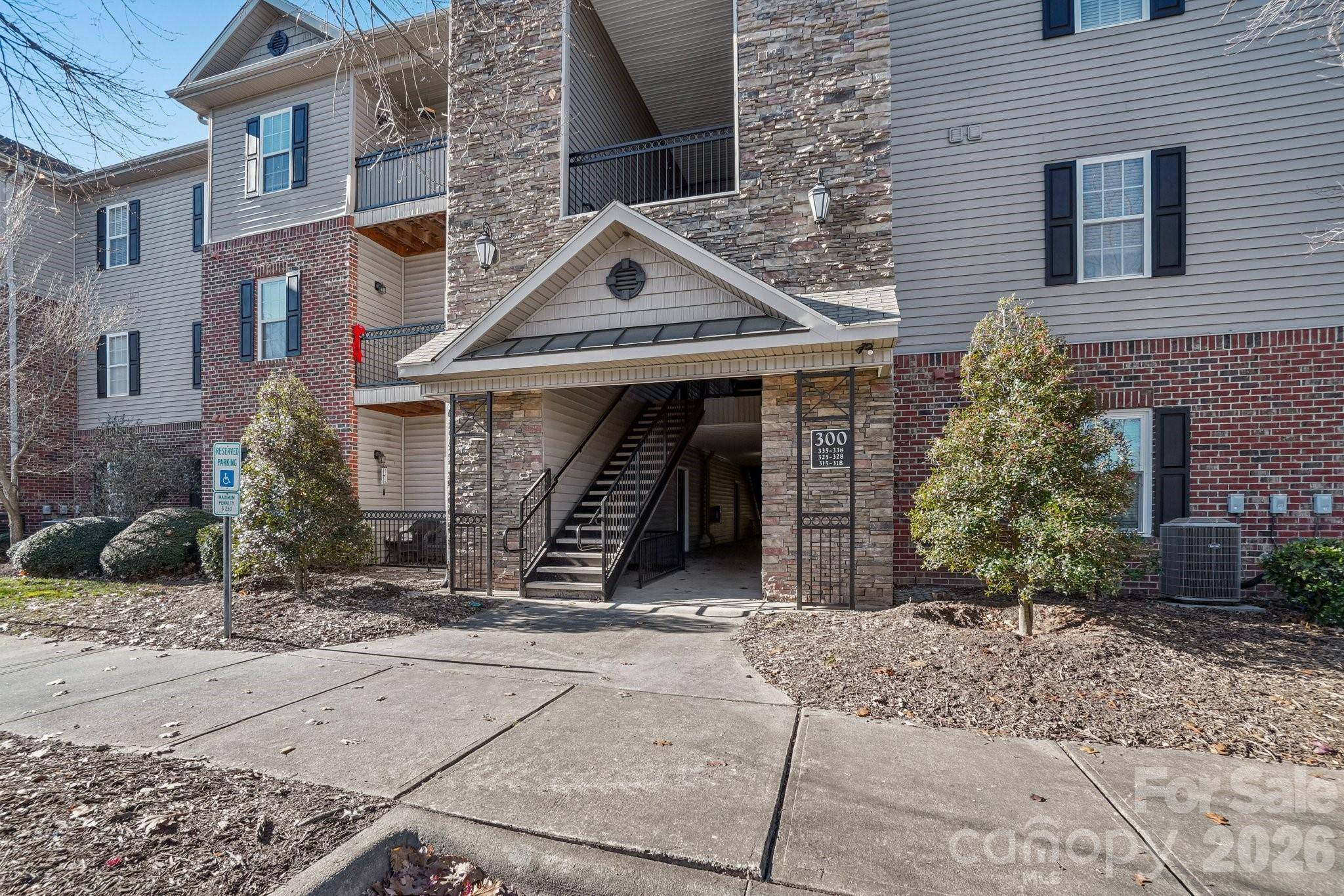 316 Appeldoorn CIR, Asheville, NC 28803