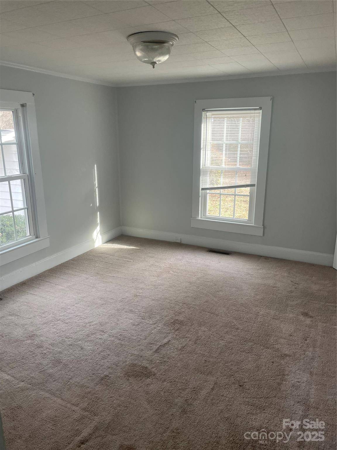 1050 Julian RD, Salisbury, NC 28146