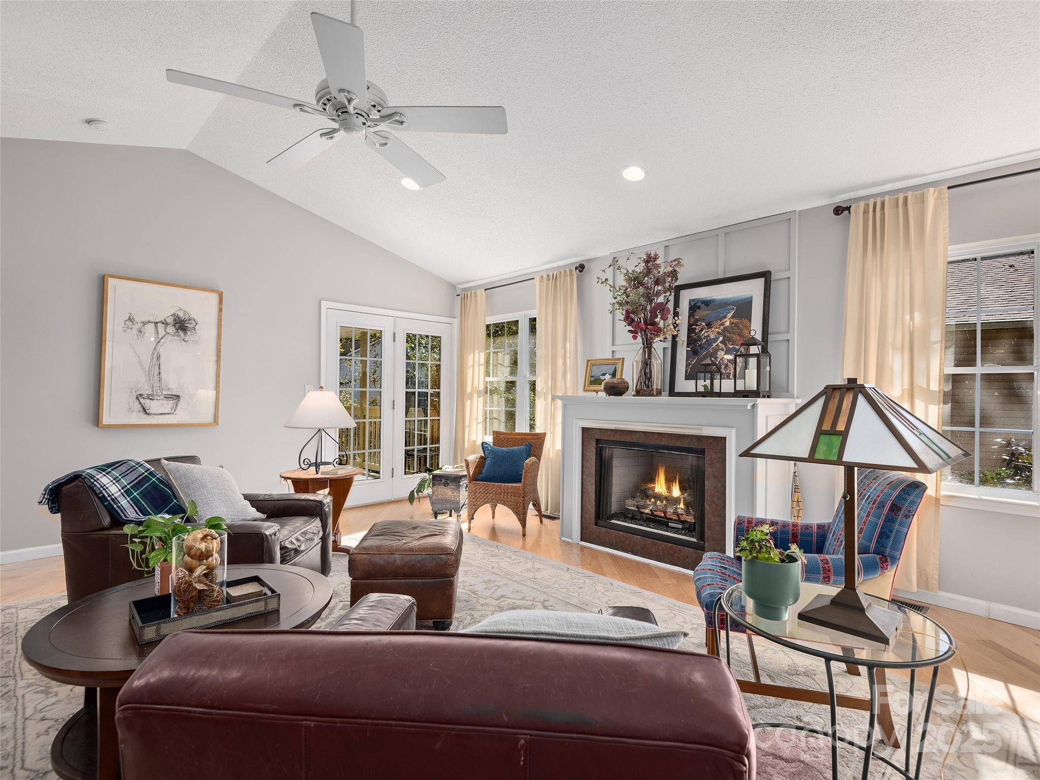 111 Wildwood Forest LN, Mills River, NC 28759