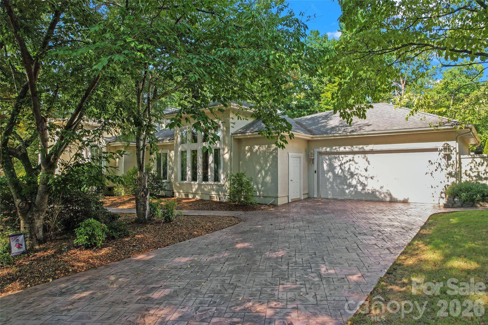 35 Heritage DR, Clover, SC 29710