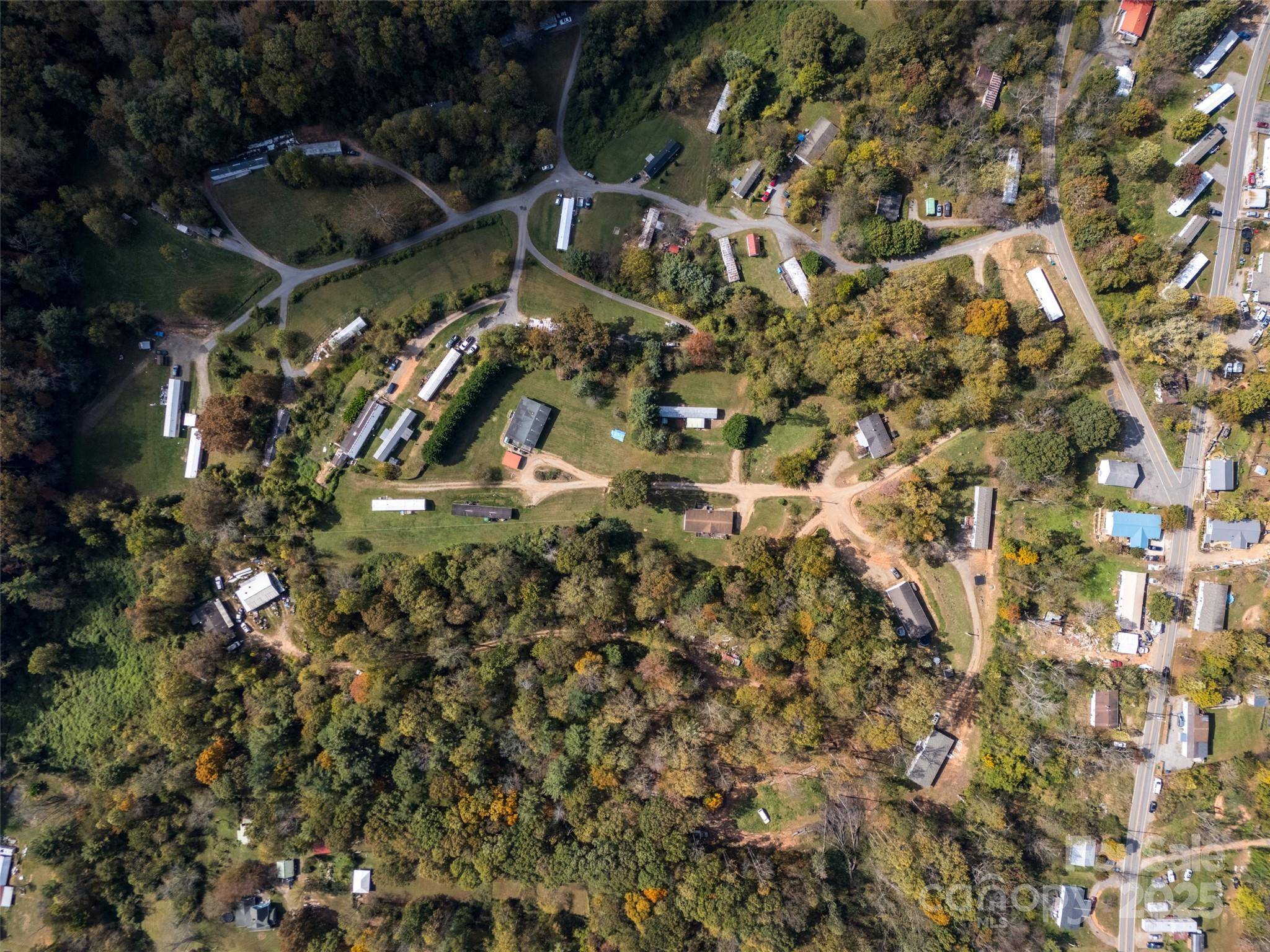 17 Hat Creek DR, Asheville, NC 28806