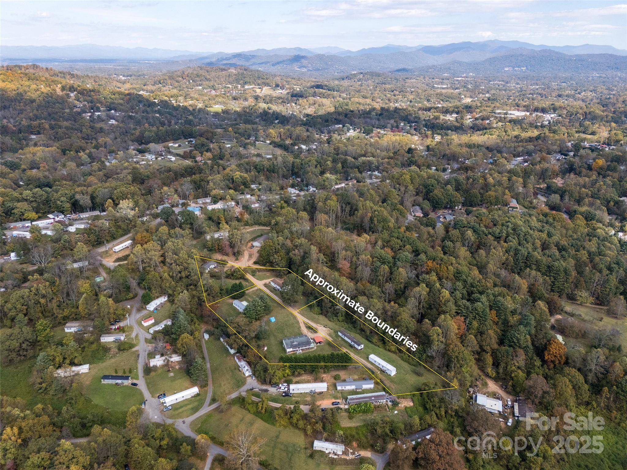 17 Hat Creek DR, Asheville, NC 28806