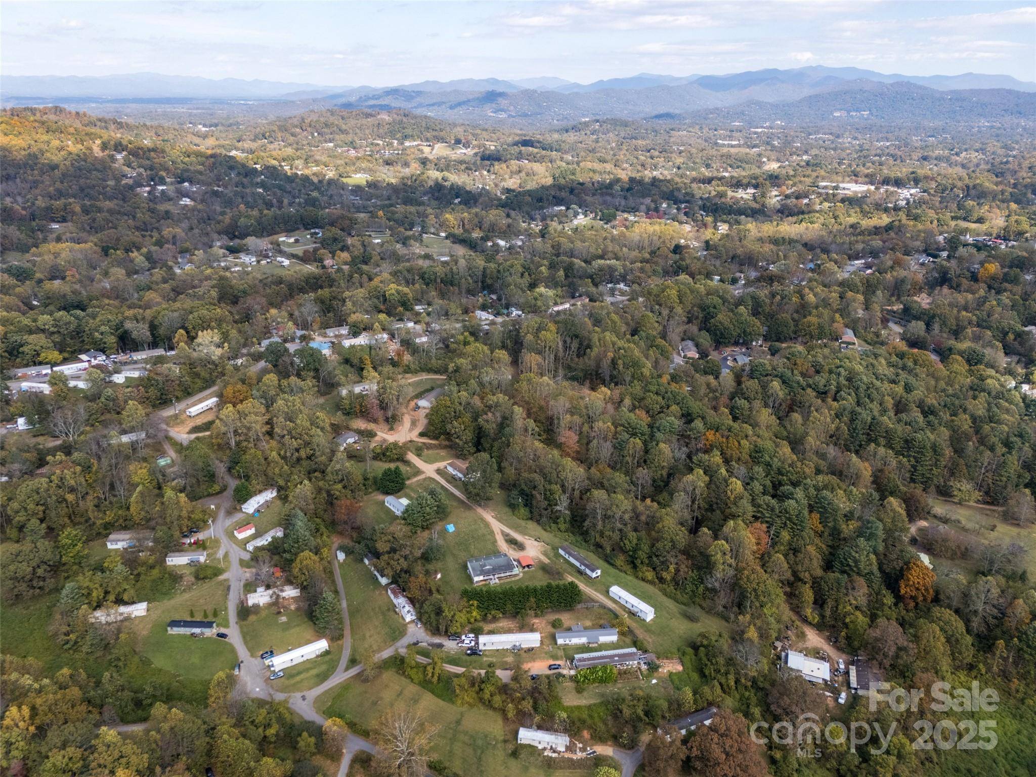 17 Hat Creek DR, Asheville, NC 28806