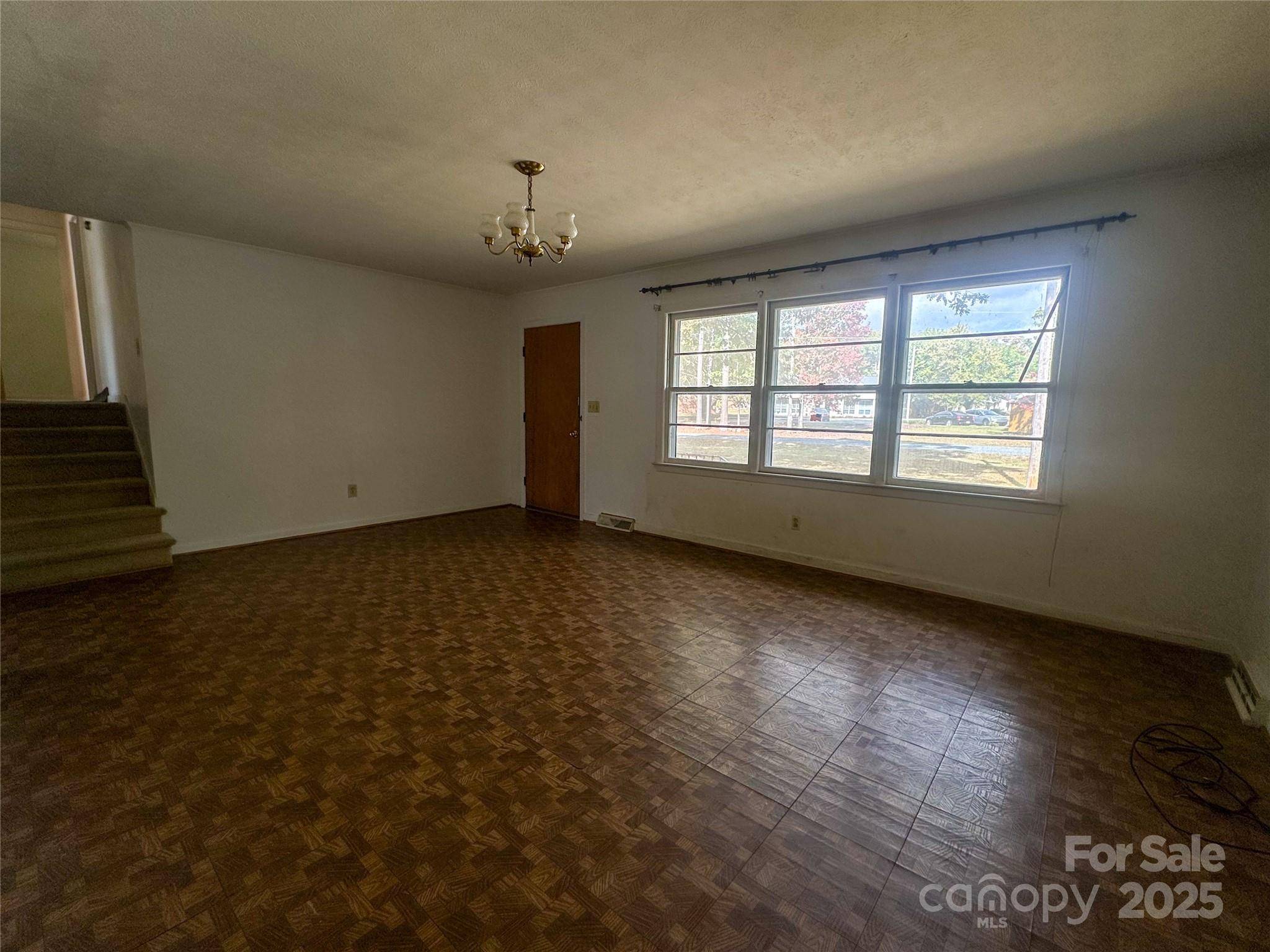1910 Midwood DR, Albemarle, NC 28001
