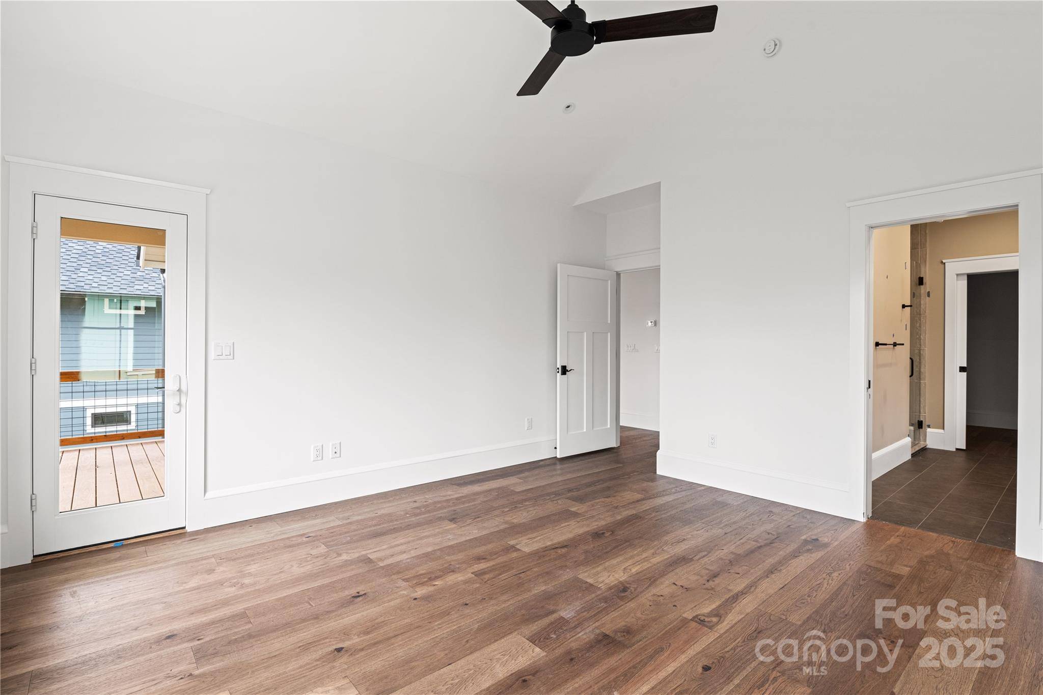 127 Creekside Valley LN, Arden, NC 28704