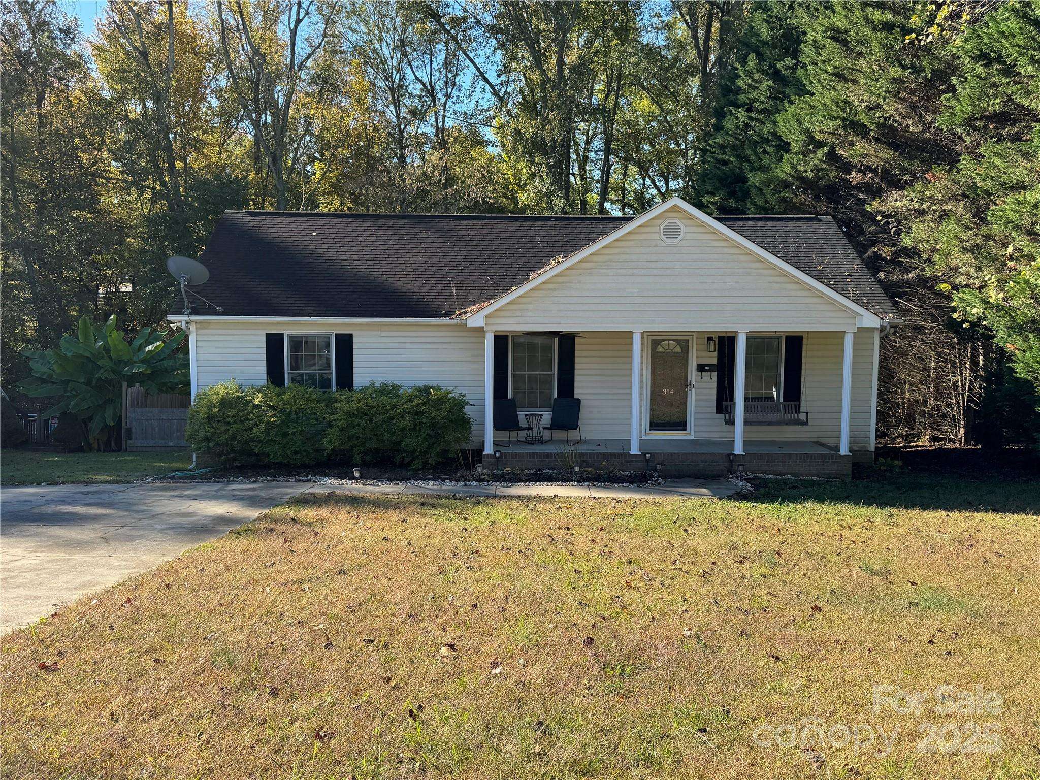314 E Louisiana AVE, Bessemer City, NC 28016