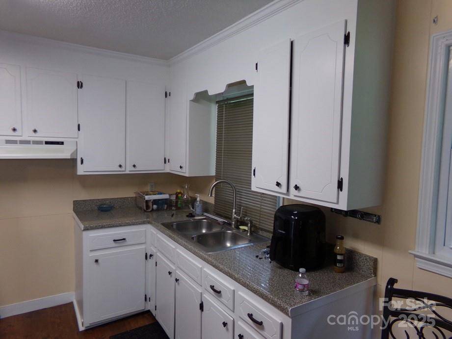 556 Roundtree CIR, Chester, SC 29706