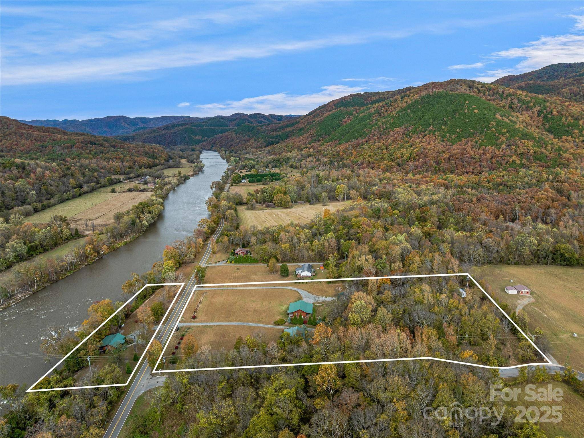 1640, 1641, 1642 River RD, Hot Springs, NC 28743